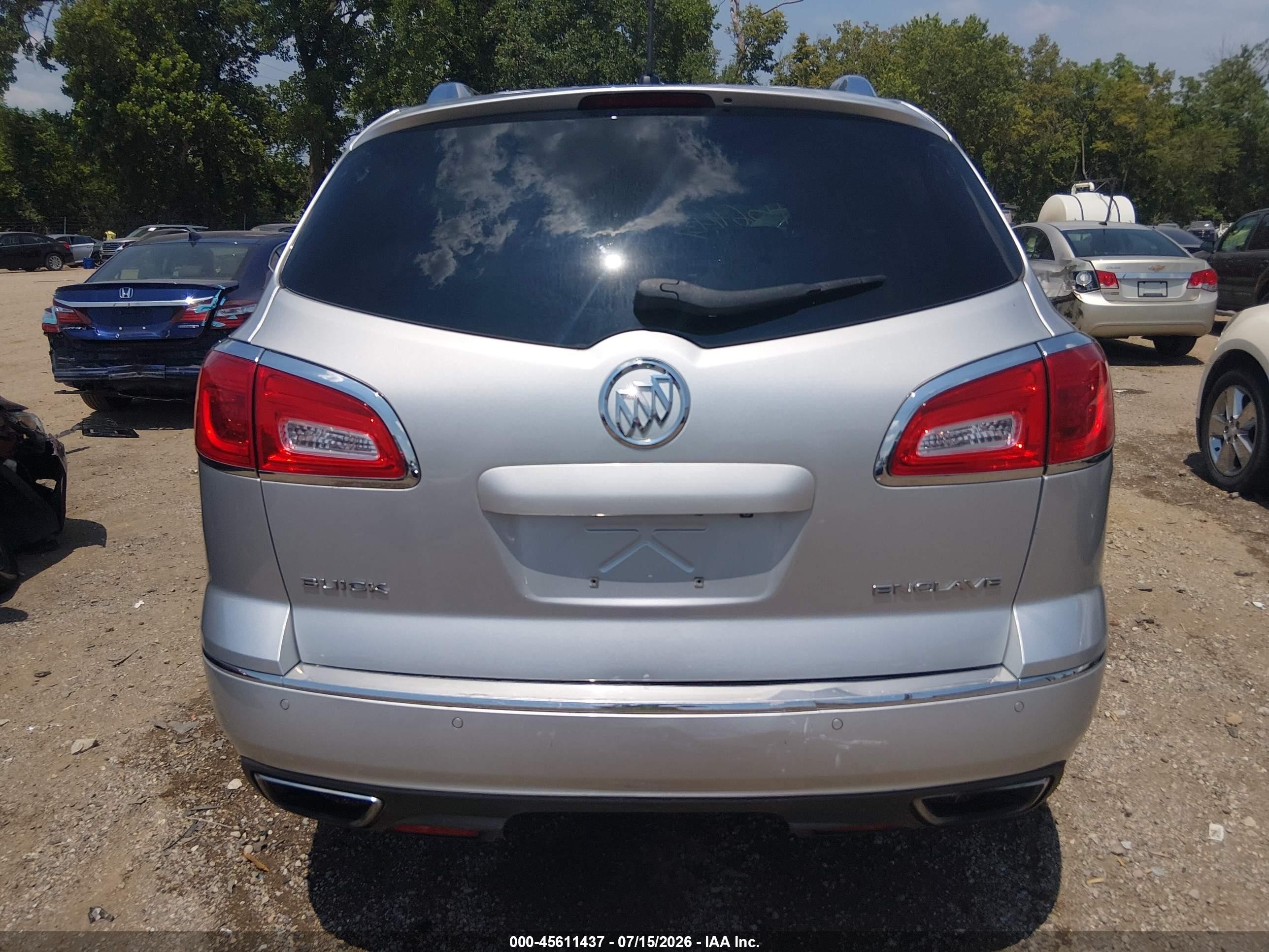 2015 Buick Enclave Leather Silver vin: 5GAKRBKD3FJ305779