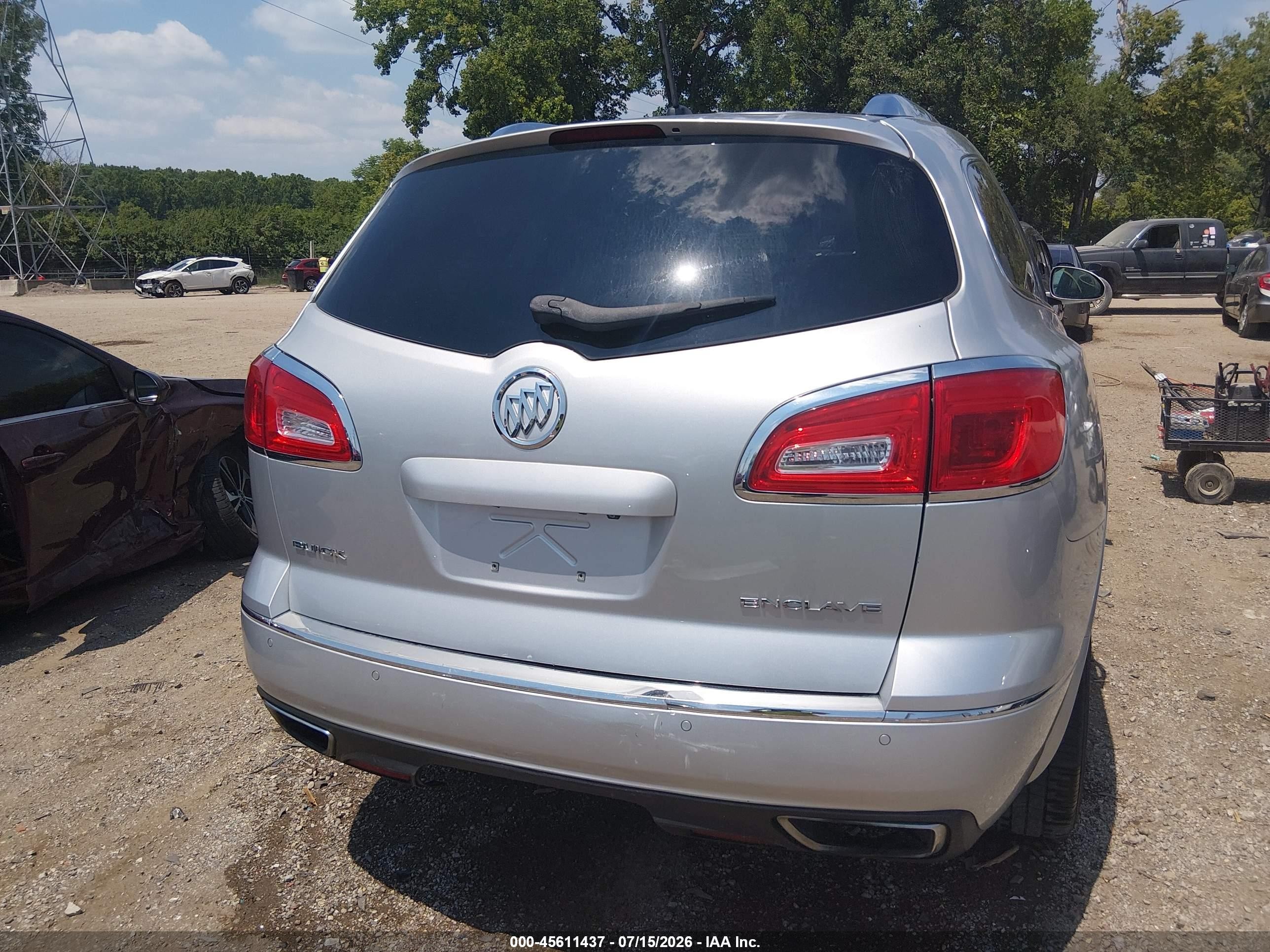 2015 Buick Enclave Leather Silver vin: 5GAKRBKD3FJ305779