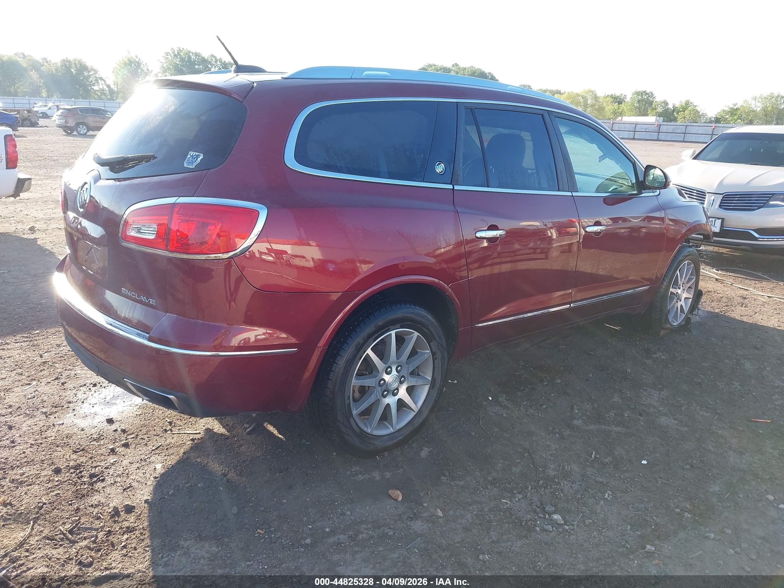 2017 Buick Enclave Leather Red vin: 5GAKRBKD3HJ330653