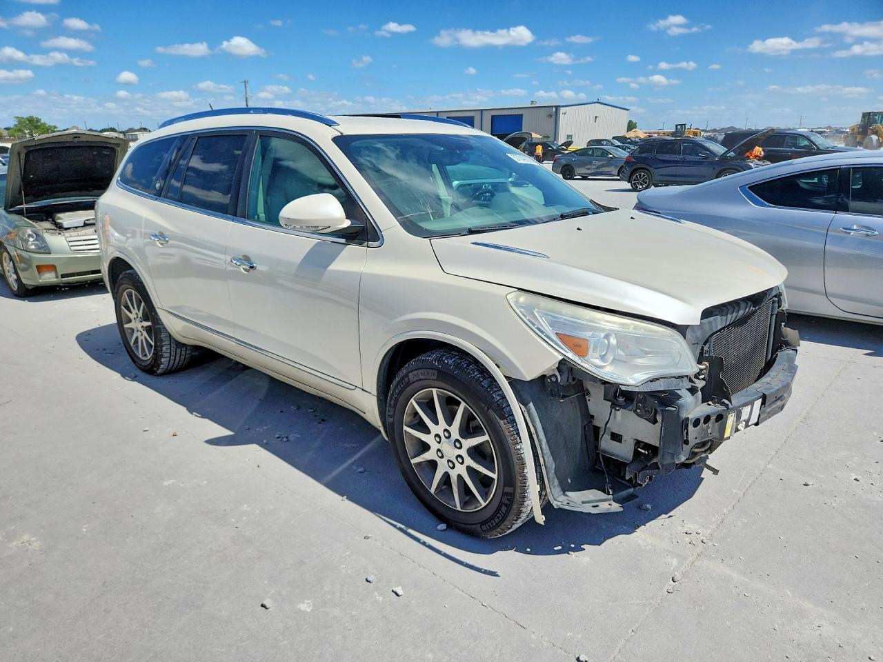 2014 Buick Enclave Cream vin: 5GAKRBKD4EJ331645