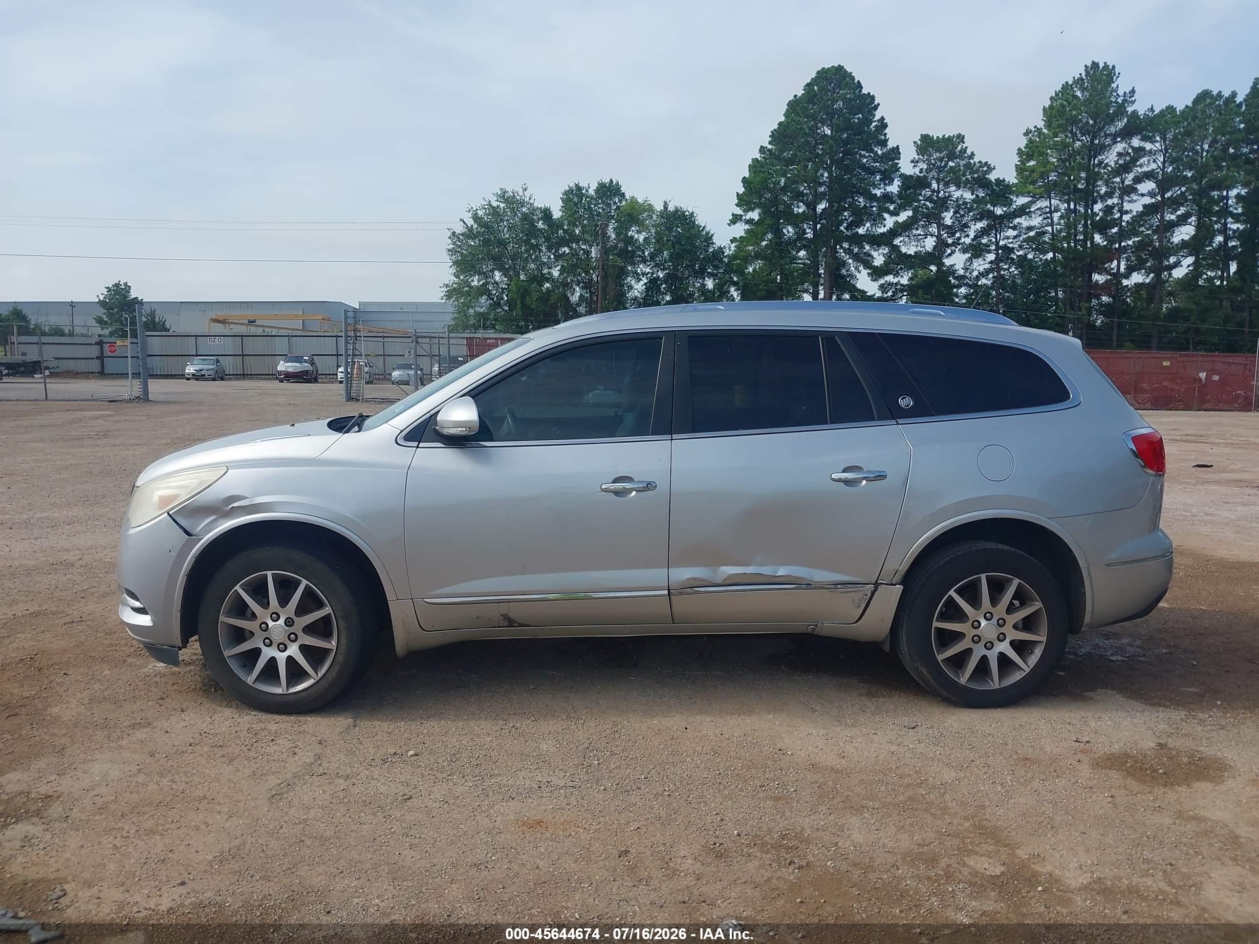 2015 Buick Enclave Leather Silver vin: 5GAKRBKD4FJ230543