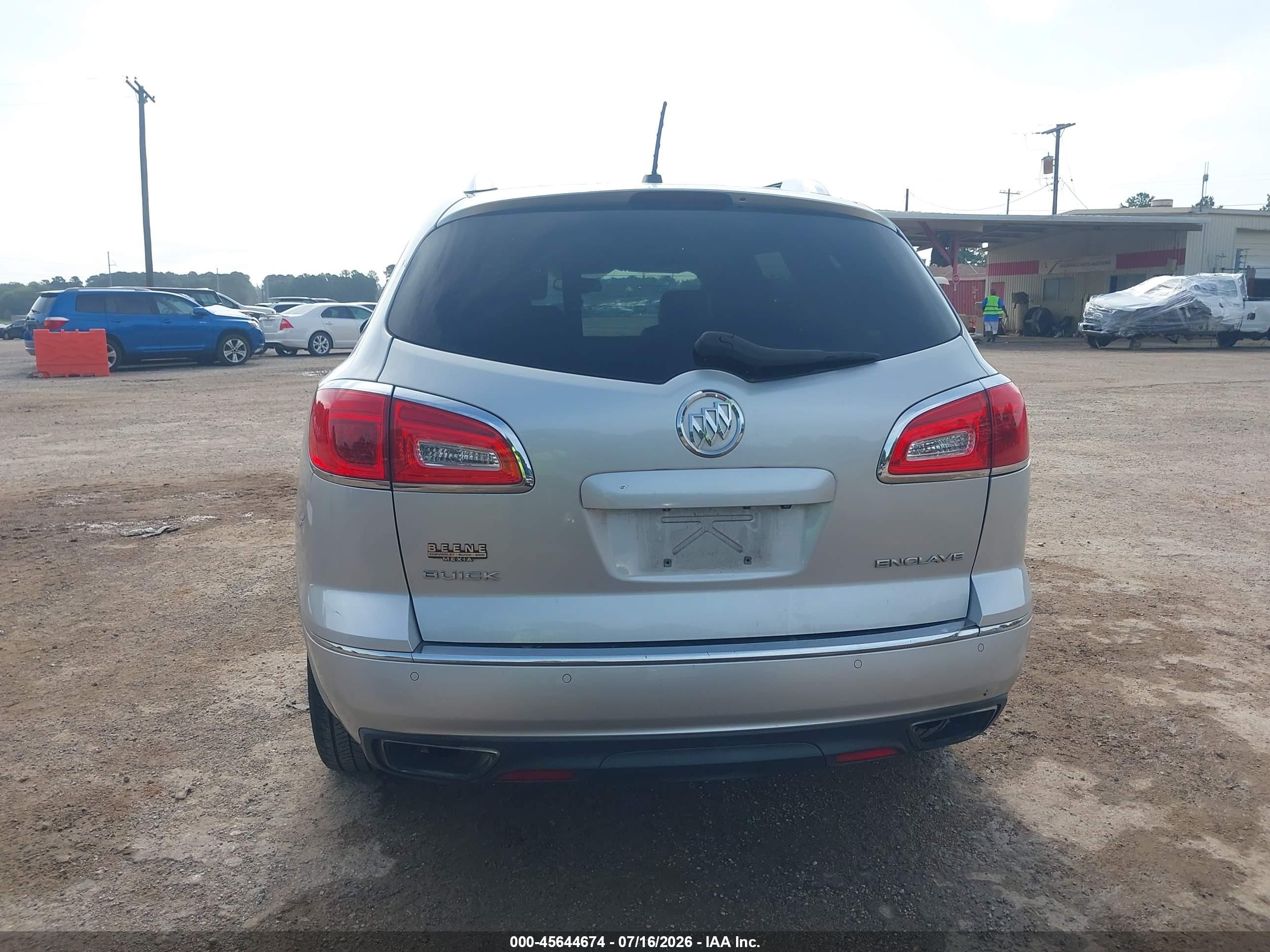 2015 Buick Enclave Leather Silver vin: 5GAKRBKD4FJ230543