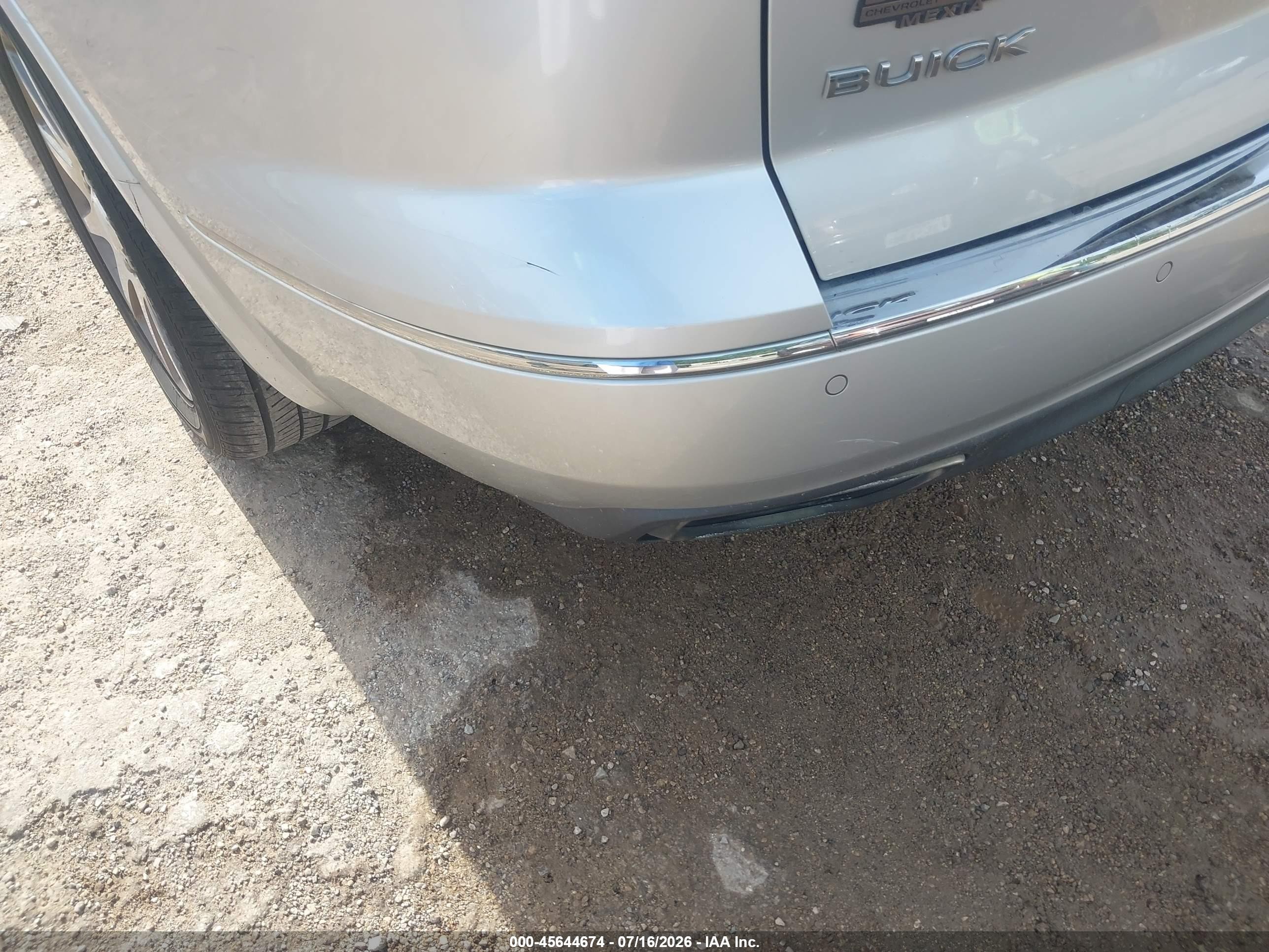 2015 Buick Enclave Leather Silver vin: 5GAKRBKD4FJ230543