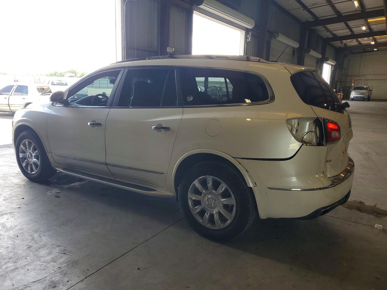 2014 Buick Enclave Белый vin: 5GAKRBKD5EJ331525