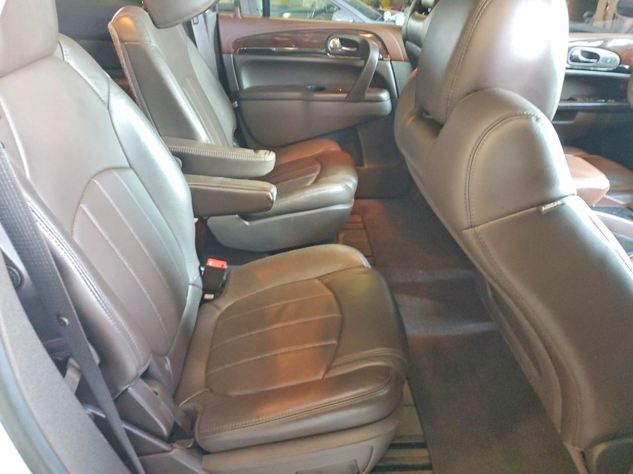 2014 Buick Enclave Белый vin: 5GAKRBKD5EJ331525