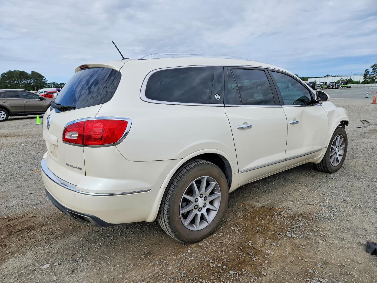 2015 Buick Enclave White vin: 5GAKRBKD5FJ202282
