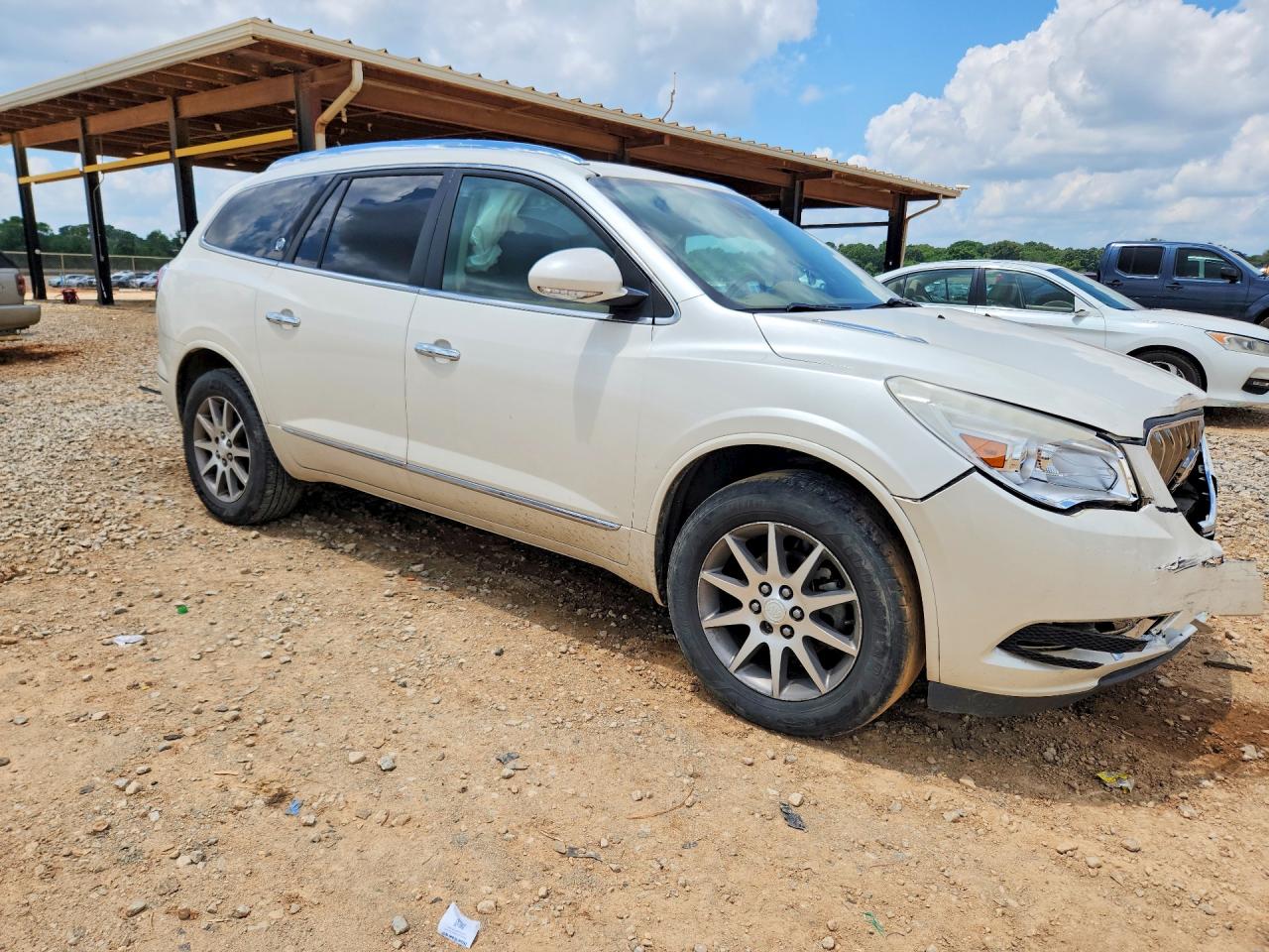 2015 Buick Enclave Cream vin: 5GAKRBKD5FJ267763