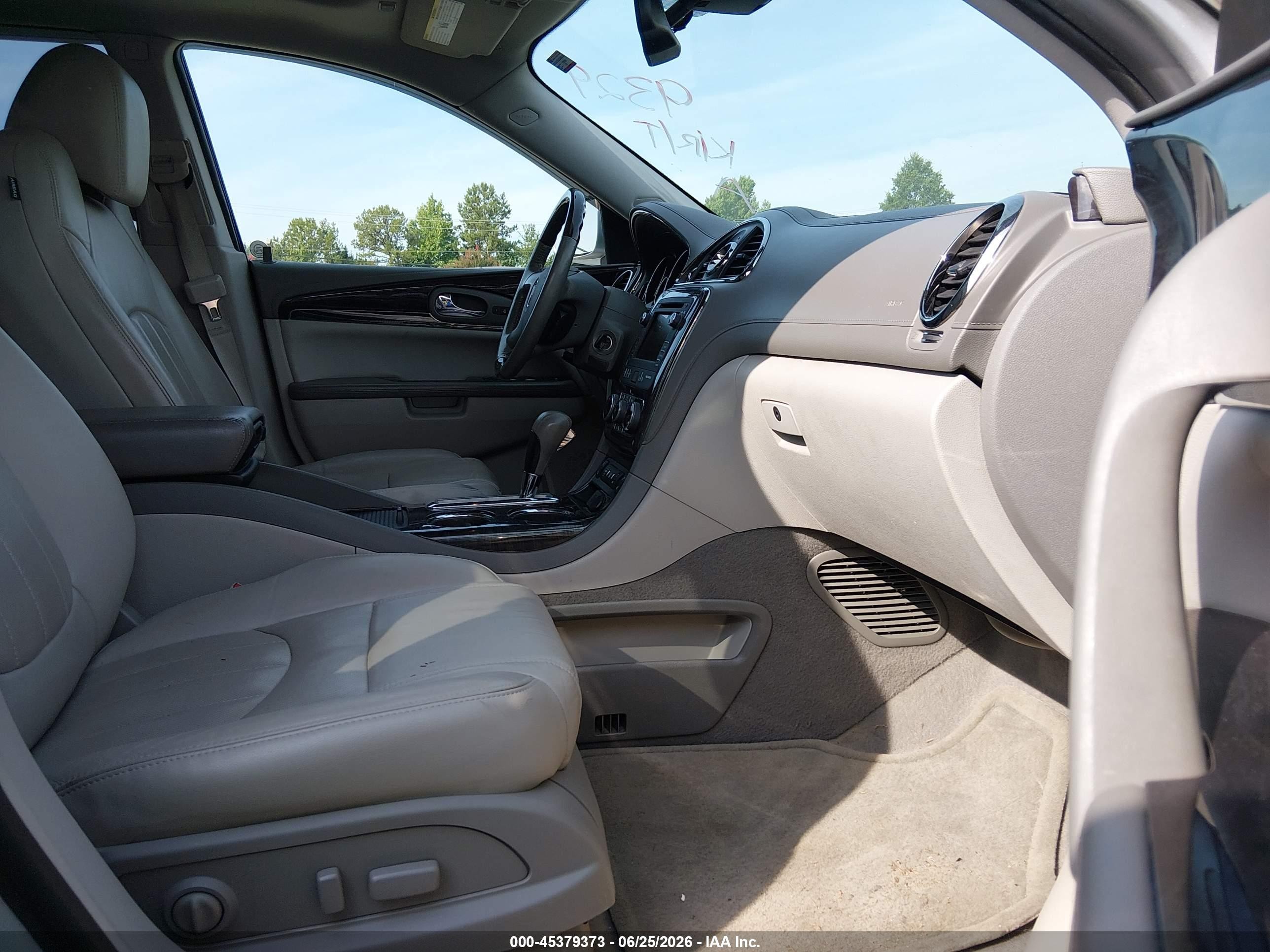 2015 Buick Enclave Leather Silver vin: 5GAKRBKD5FJ349329