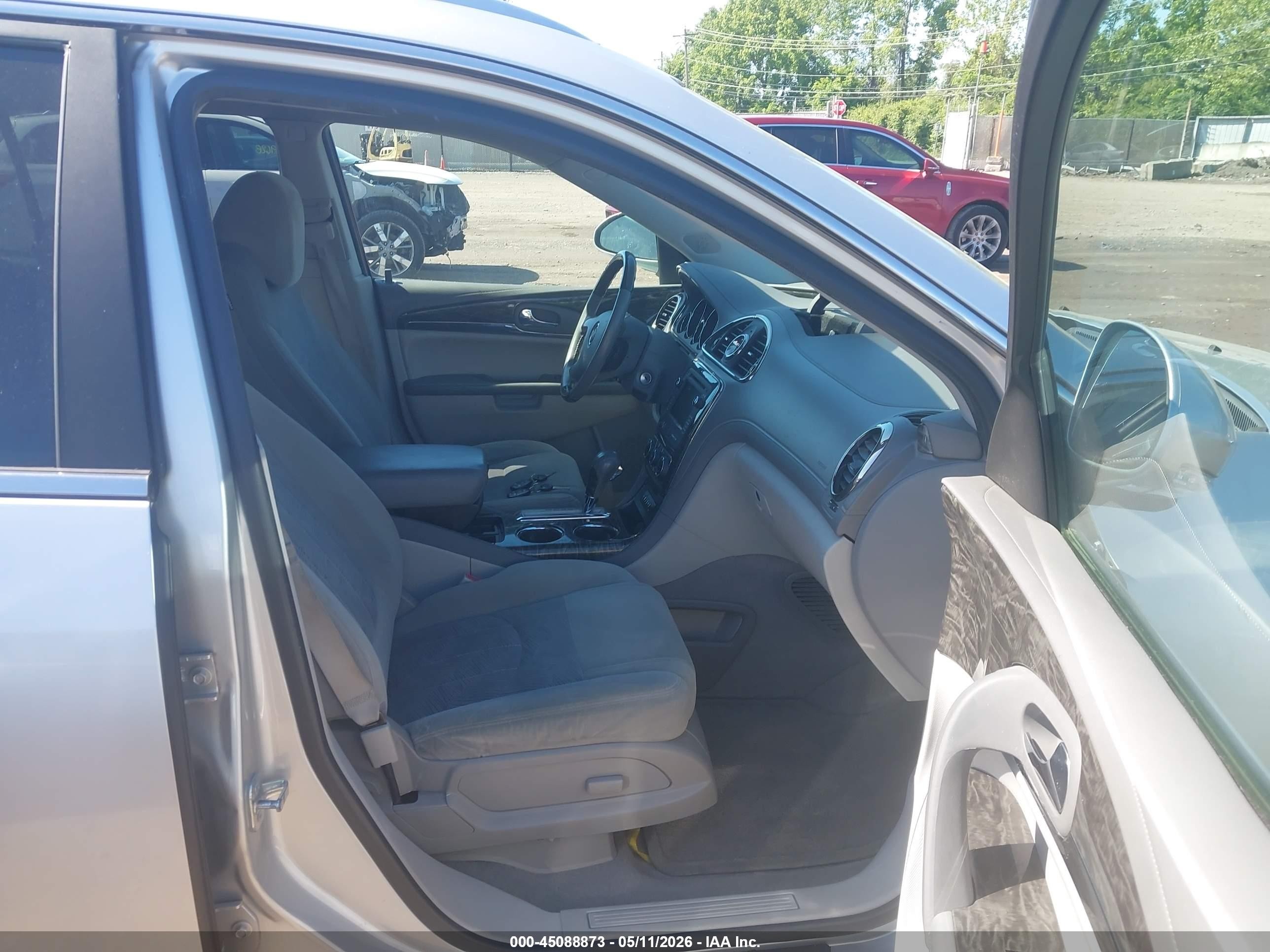2013 Buick Enclave Convenience Серебряный vin: 5GAKRBKD6DJ106559