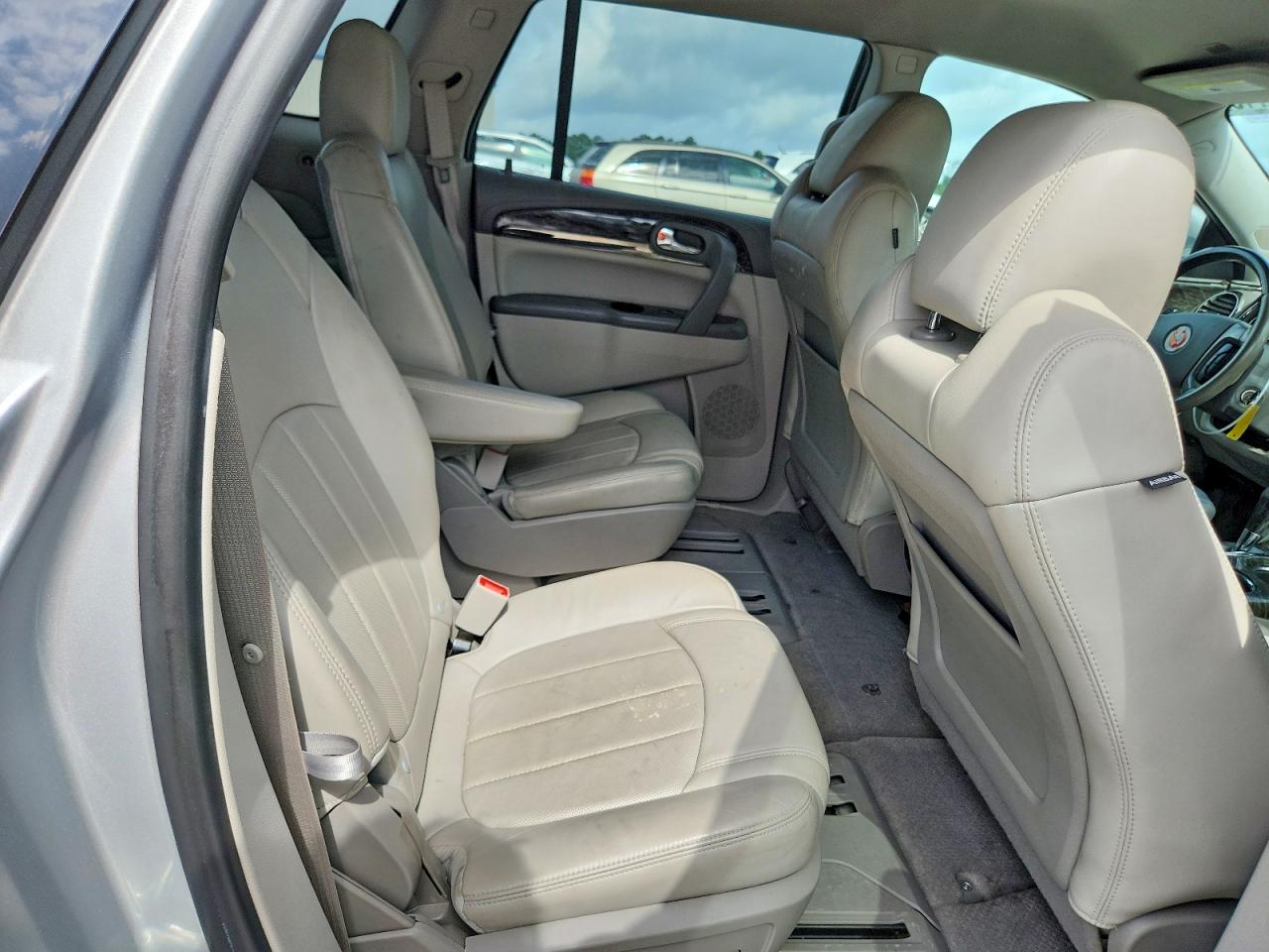2014 Buick Enclave Silver vin: 5GAKRBKD6EJ245298