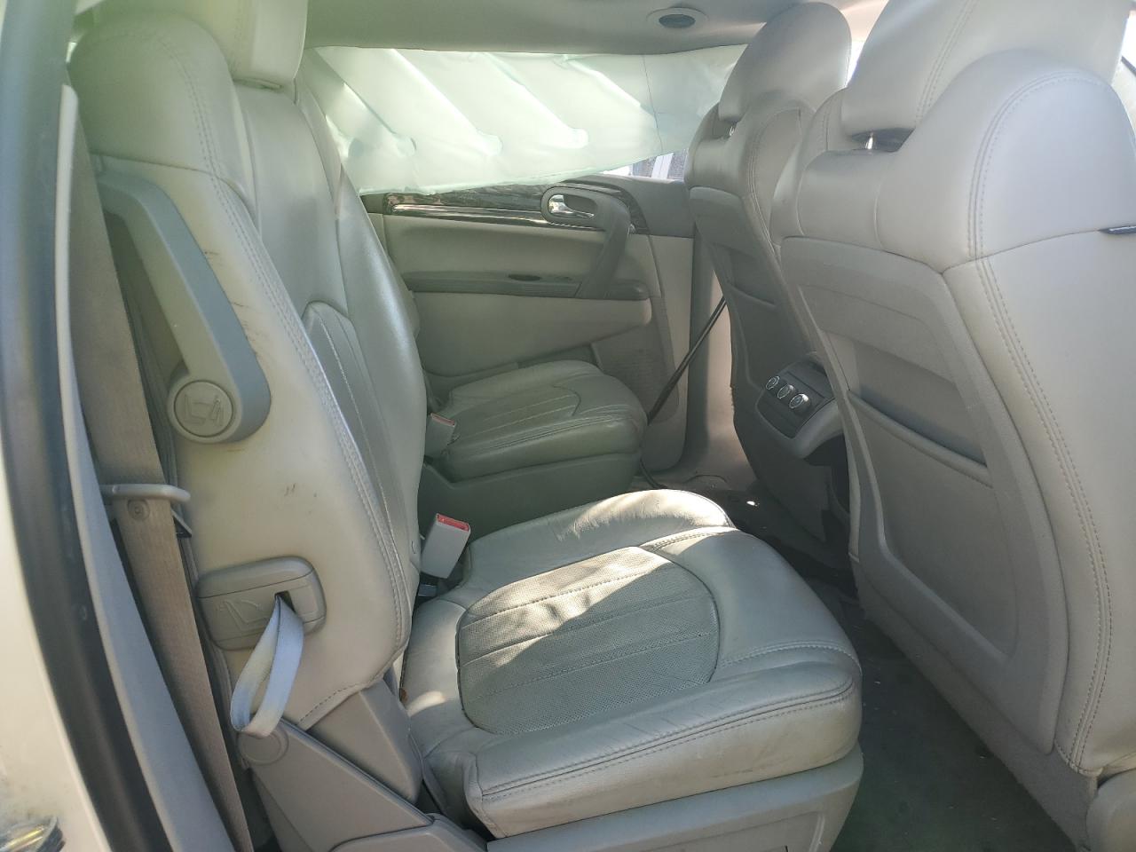 2014 Buick Enclave White vin: 5GAKRBKD6EJ264921