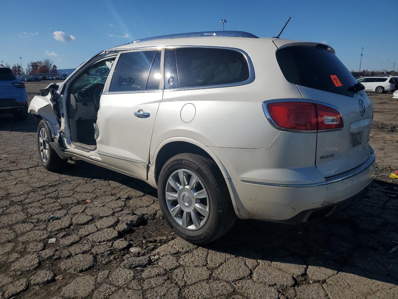 2014 Buick Enclave White vin: 5GAKRBKD6EJ264921