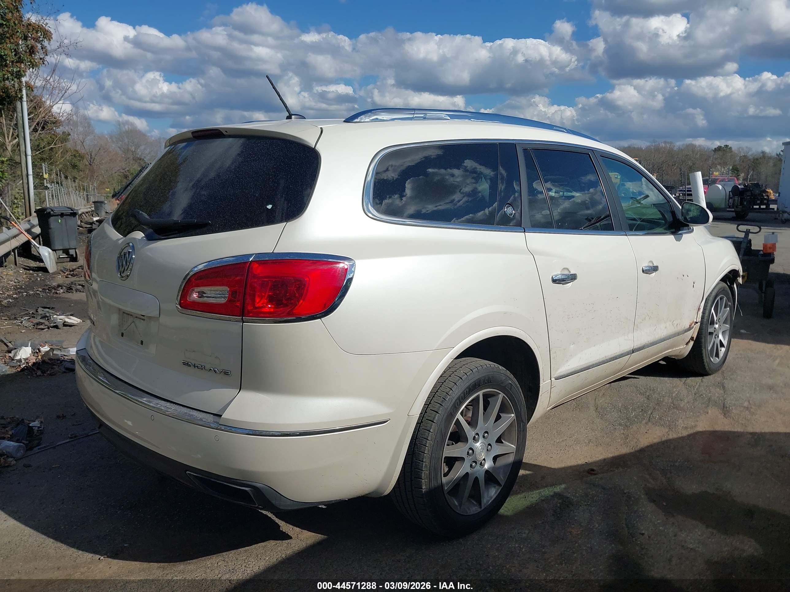 2015 Buick Enclave Leather Белый vin: 5GAKRBKD6FJ175223