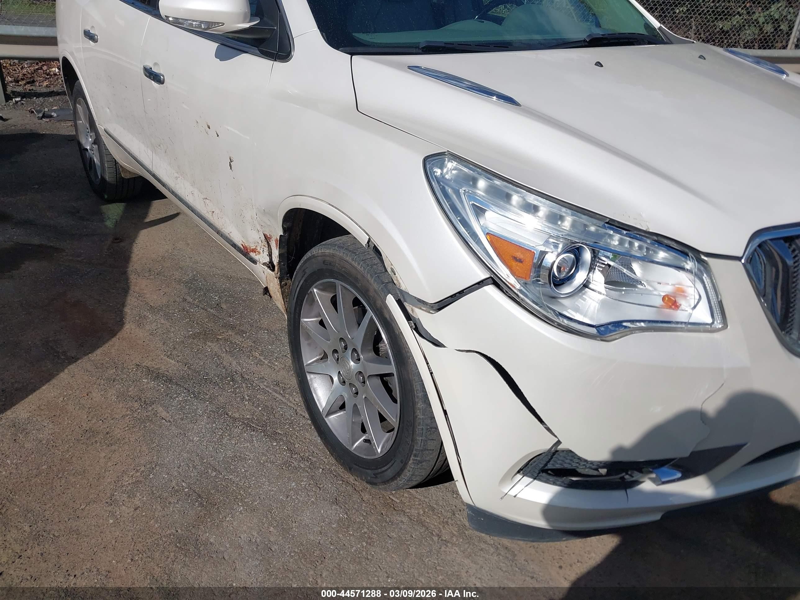2015 Buick Enclave Leather Белый vin: 5GAKRBKD6FJ175223