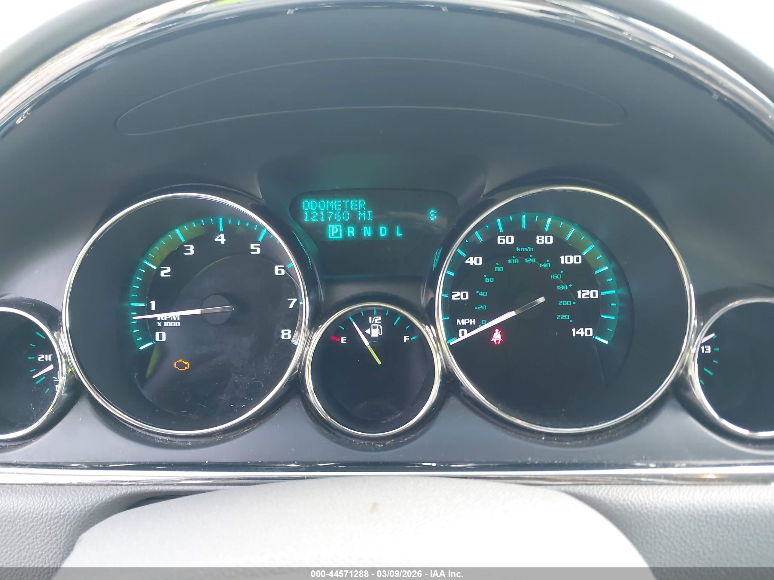 2015 Buick Enclave Leather Белый vin: 5GAKRBKD6FJ175223