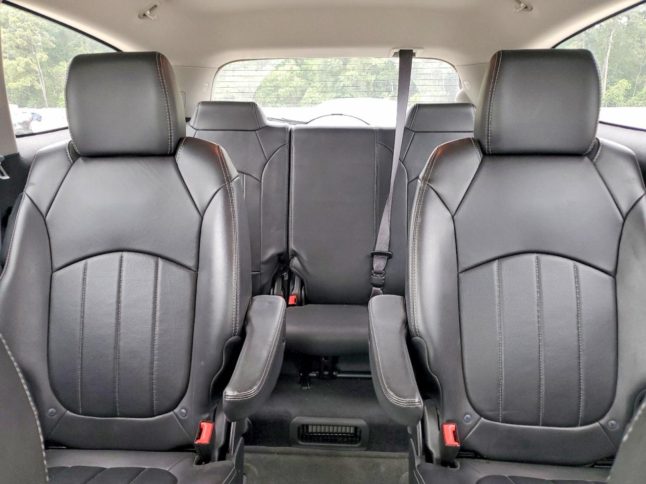 2015 Buick Enclave Beige vin: 5GAKRBKD6FJ310443