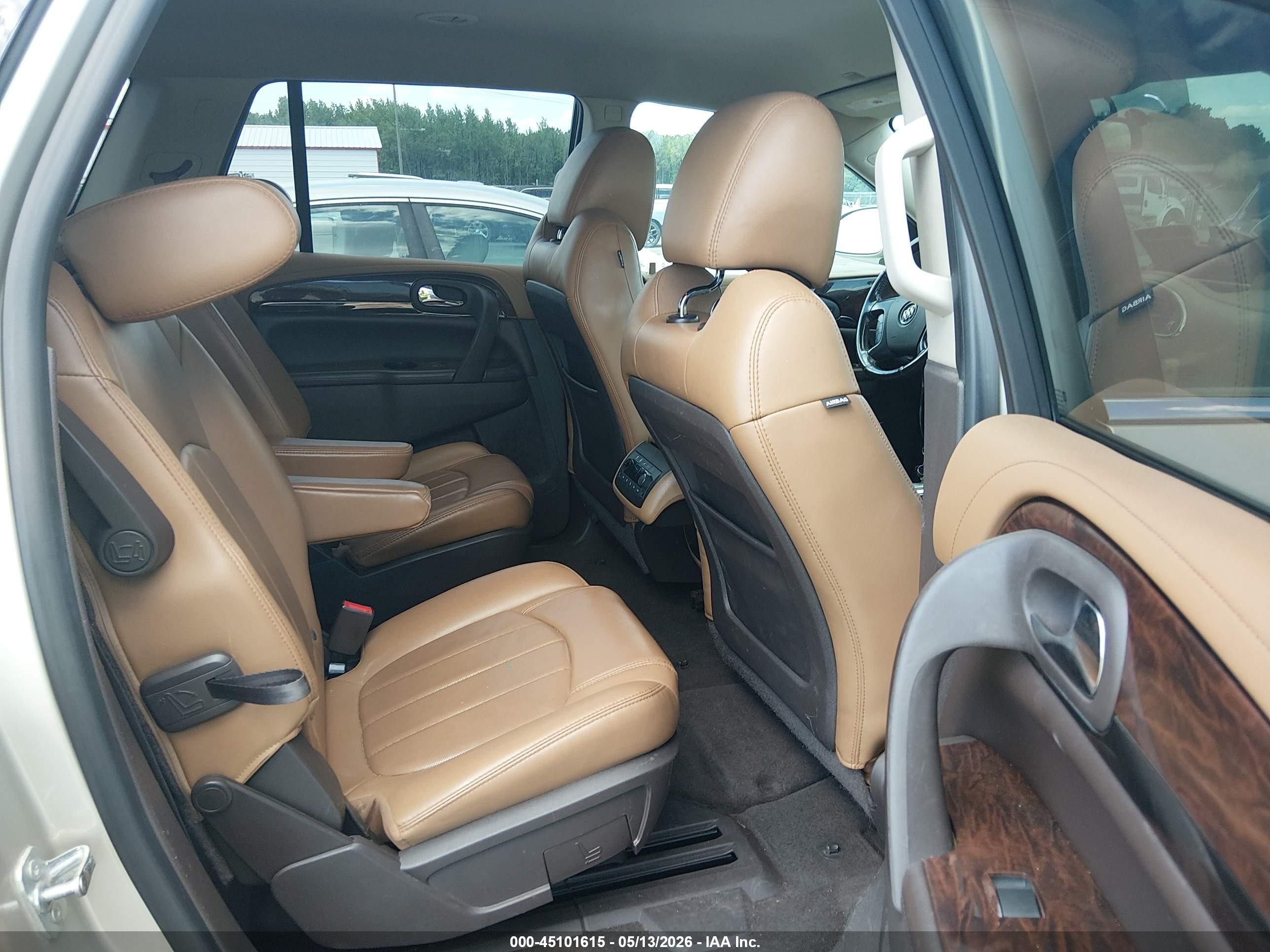 2016 Buick Enclave Leather Cream vin: 5GAKRBKD6GJ272049