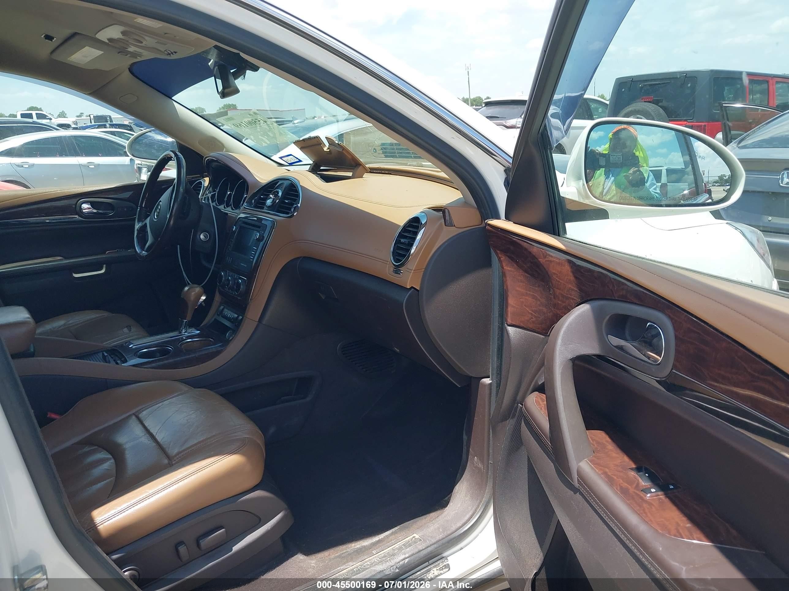 2014 Buick Enclave Leather White vin: 5GAKRBKD7EJ168649