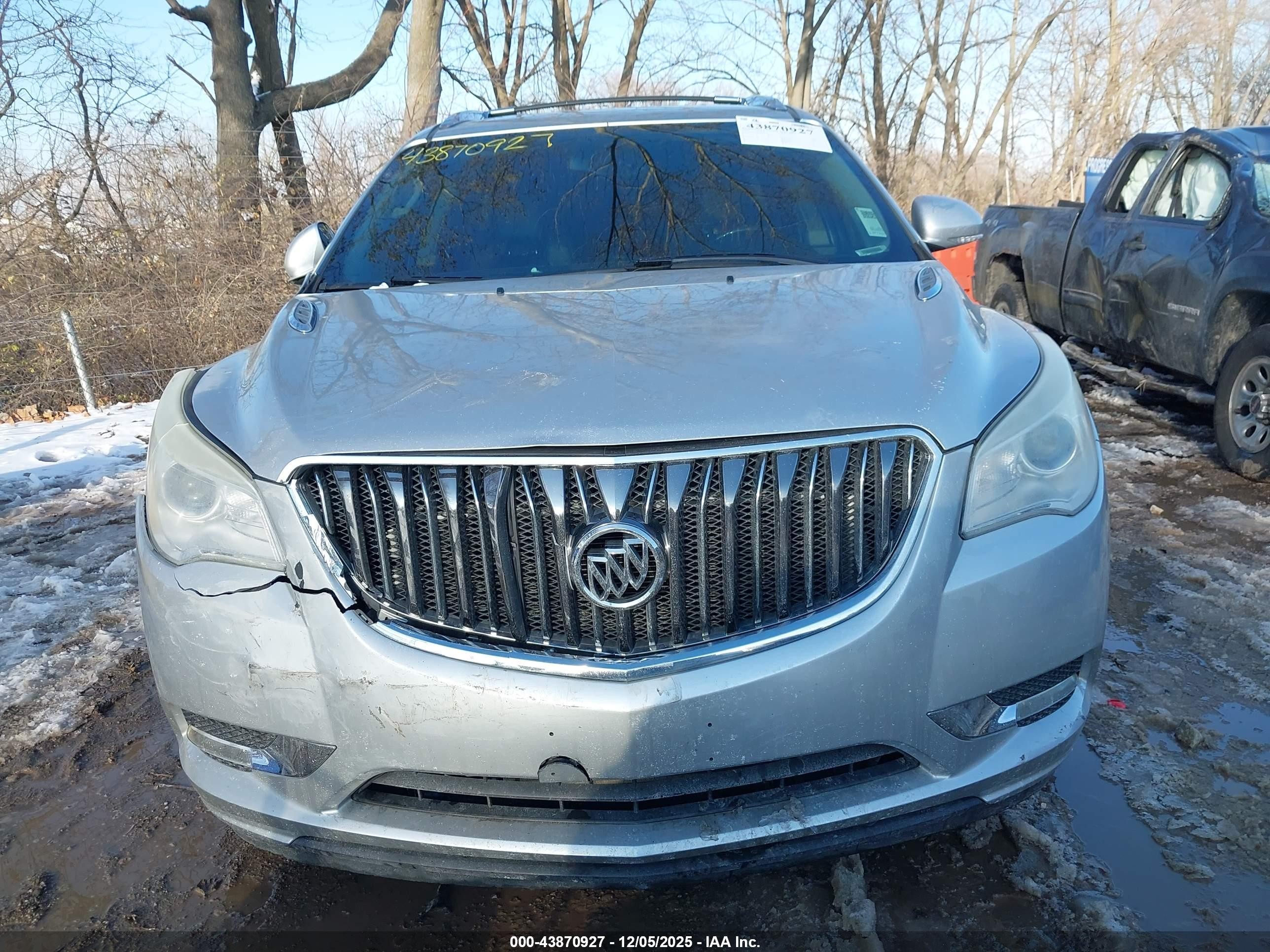 2014 Buick Enclave Leather Silver vin: 5GAKRBKD7EJ170109