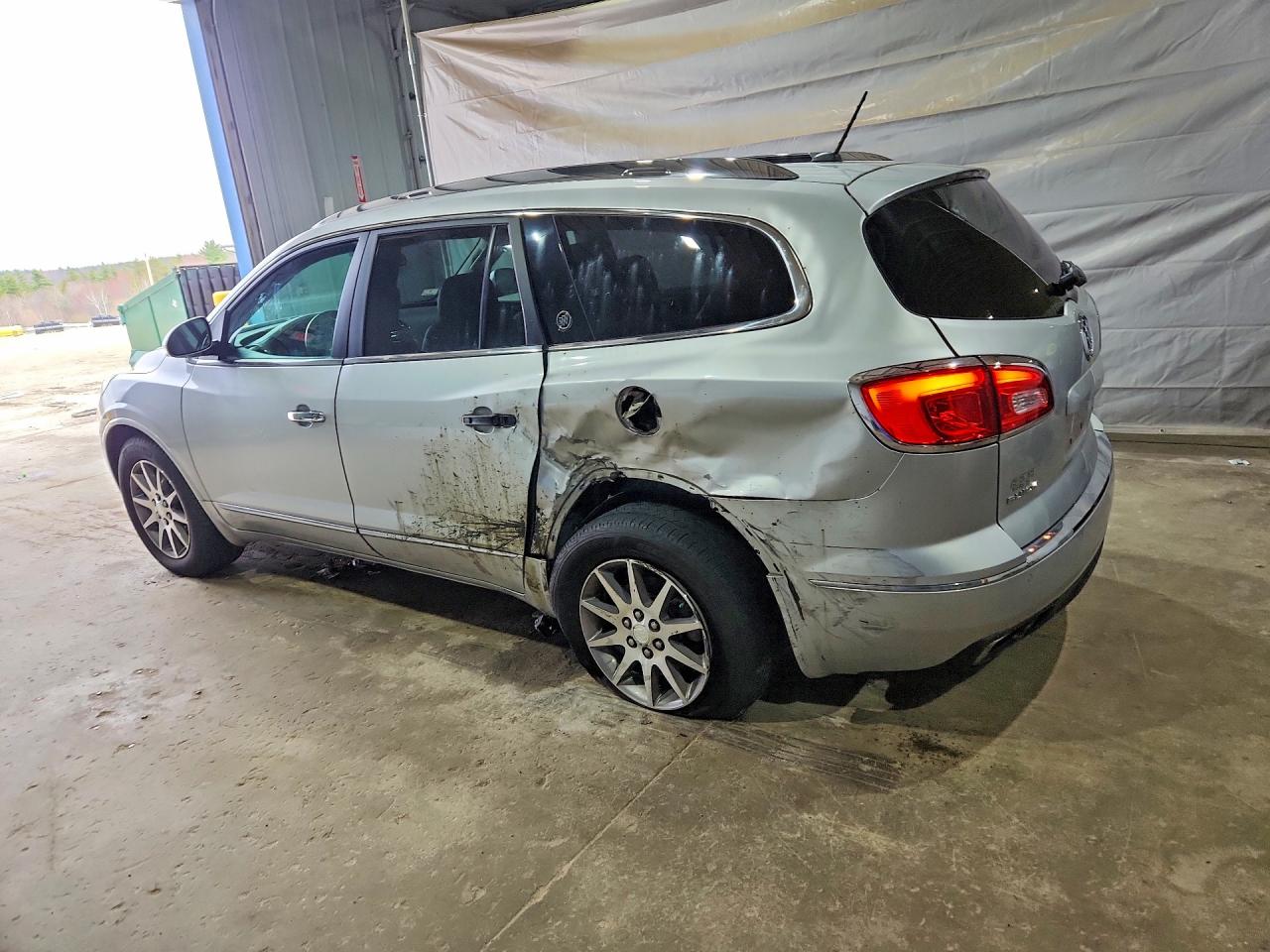2014 Buick Enclave Silver vin: 5GAKRBKD7EJ281341