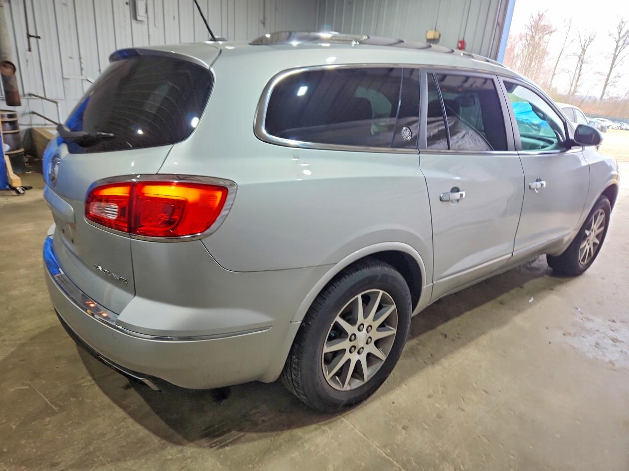 2014 Buick Enclave Silver vin: 5GAKRBKD7EJ281341