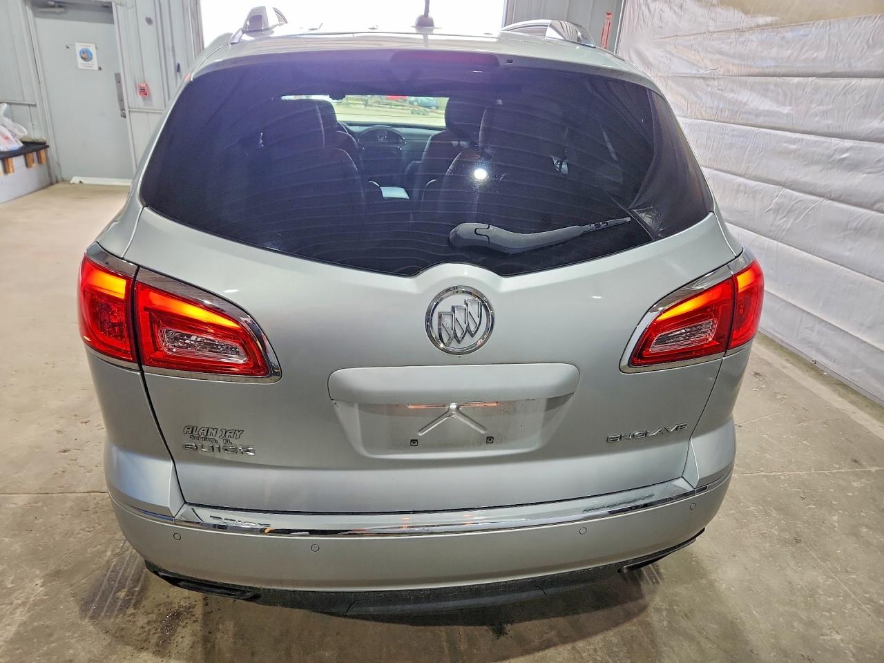 2014 Buick Enclave Silver vin: 5GAKRBKD7EJ281341