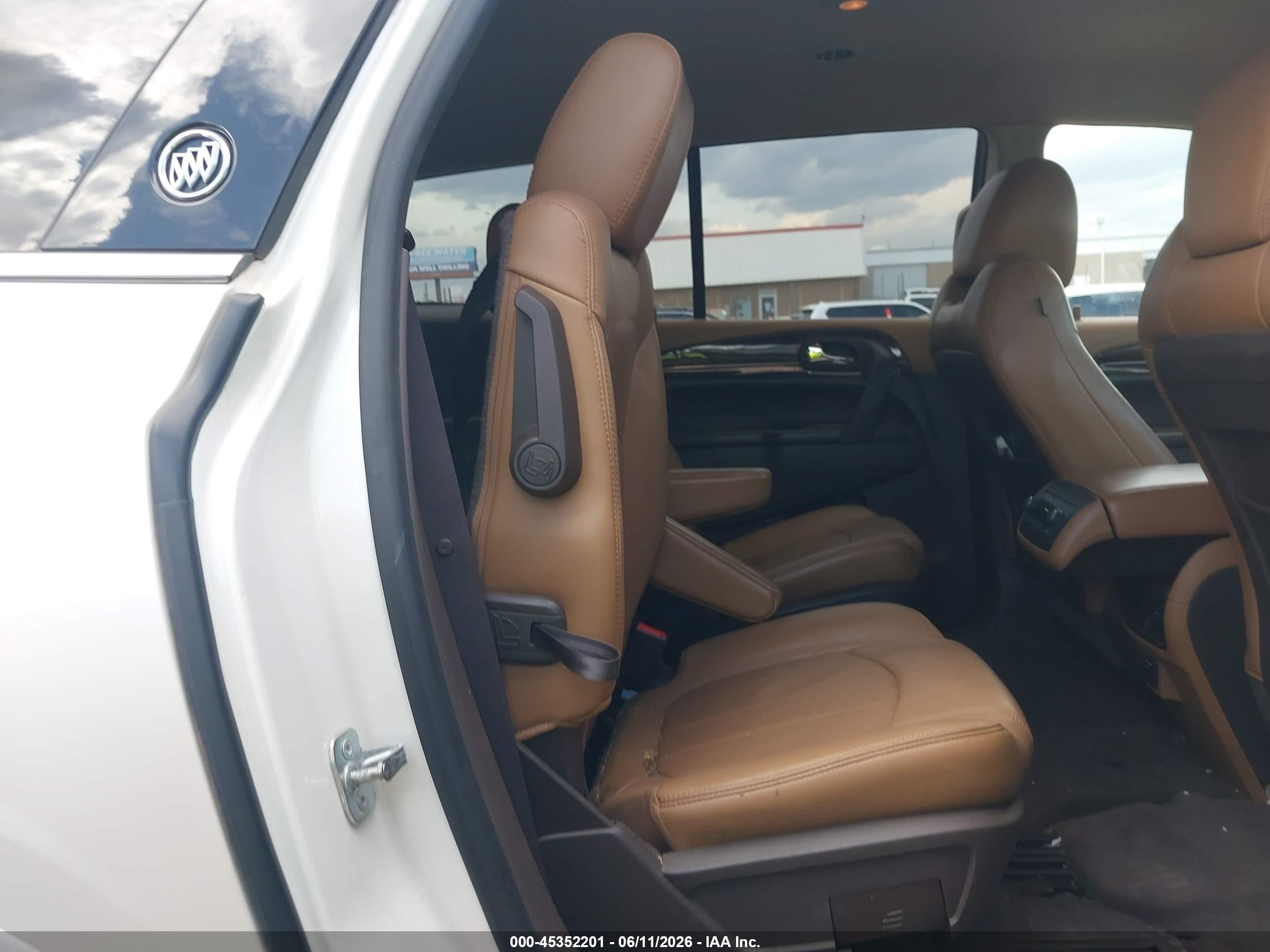 2014 Buick Enclave Leather White vin: 5GAKRBKD7EJ341702