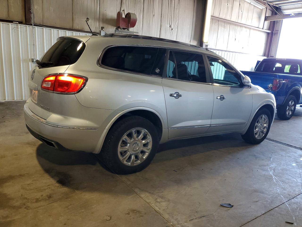 2015 Buick Enclave Silver vin: 5GAKRBKD7FJ160875