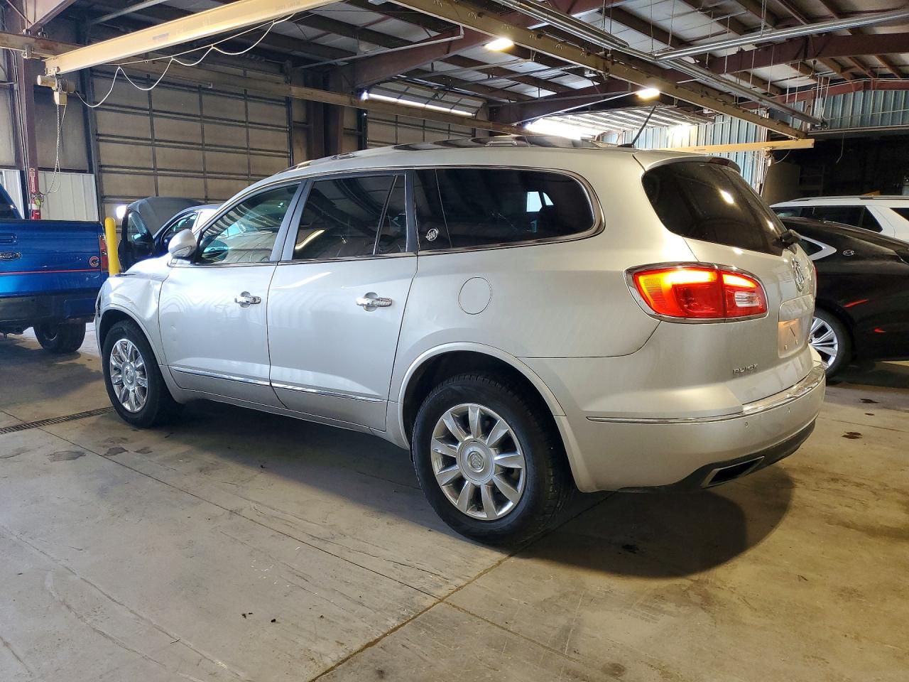 2015 Buick Enclave Silver vin: 5GAKRBKD7FJ160875
