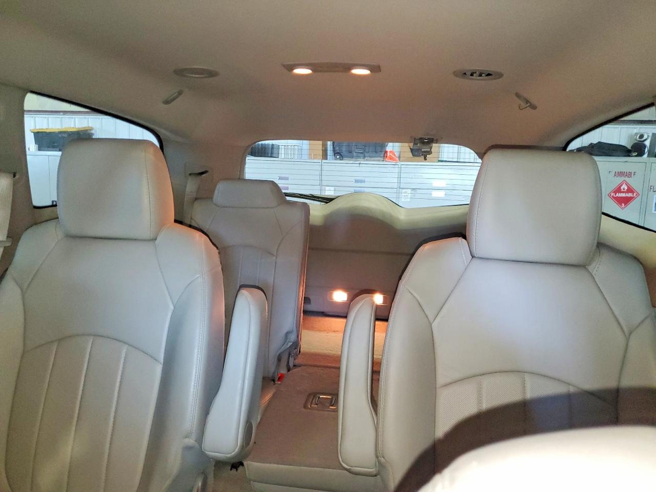 2015 Buick Enclave Silver vin: 5GAKRBKD7FJ160875