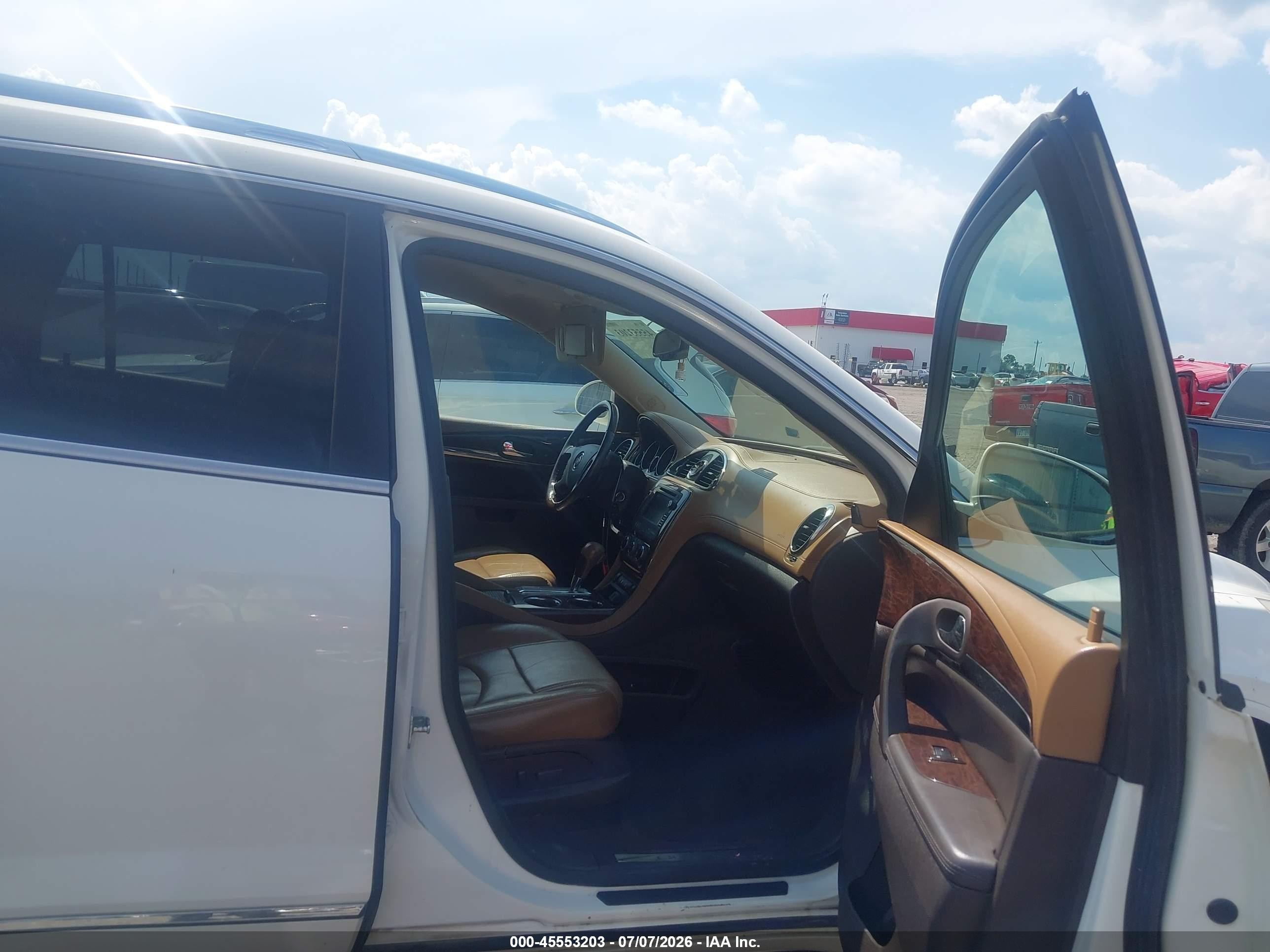 2015 Buick Enclave Leather White vin: 5GAKRBKD7FJ320060