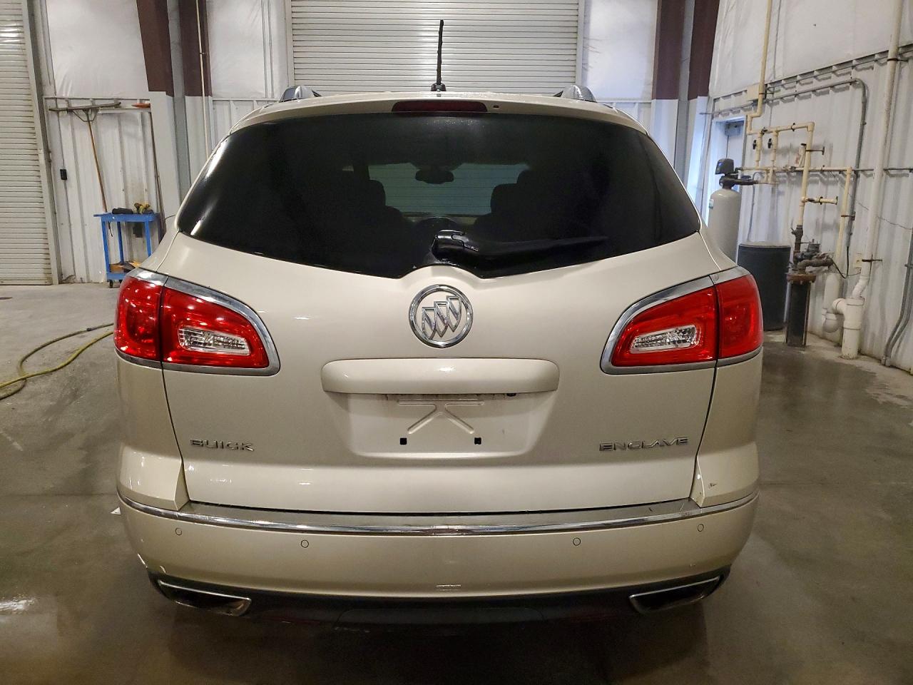 2014 Buick Enclave Cream vin: 5GAKRBKD8EJ192684