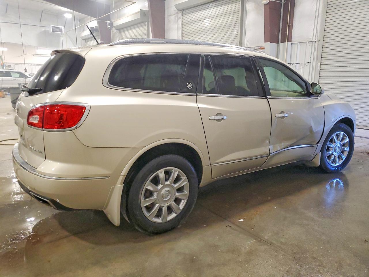 2014 Buick Enclave Cream vin: 5GAKRBKD8EJ192684