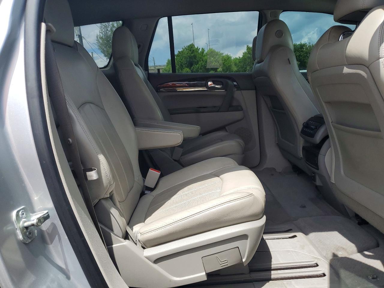 2014 Buick Enclave Серебряный vin: 5GAKRBKD8EJ256982