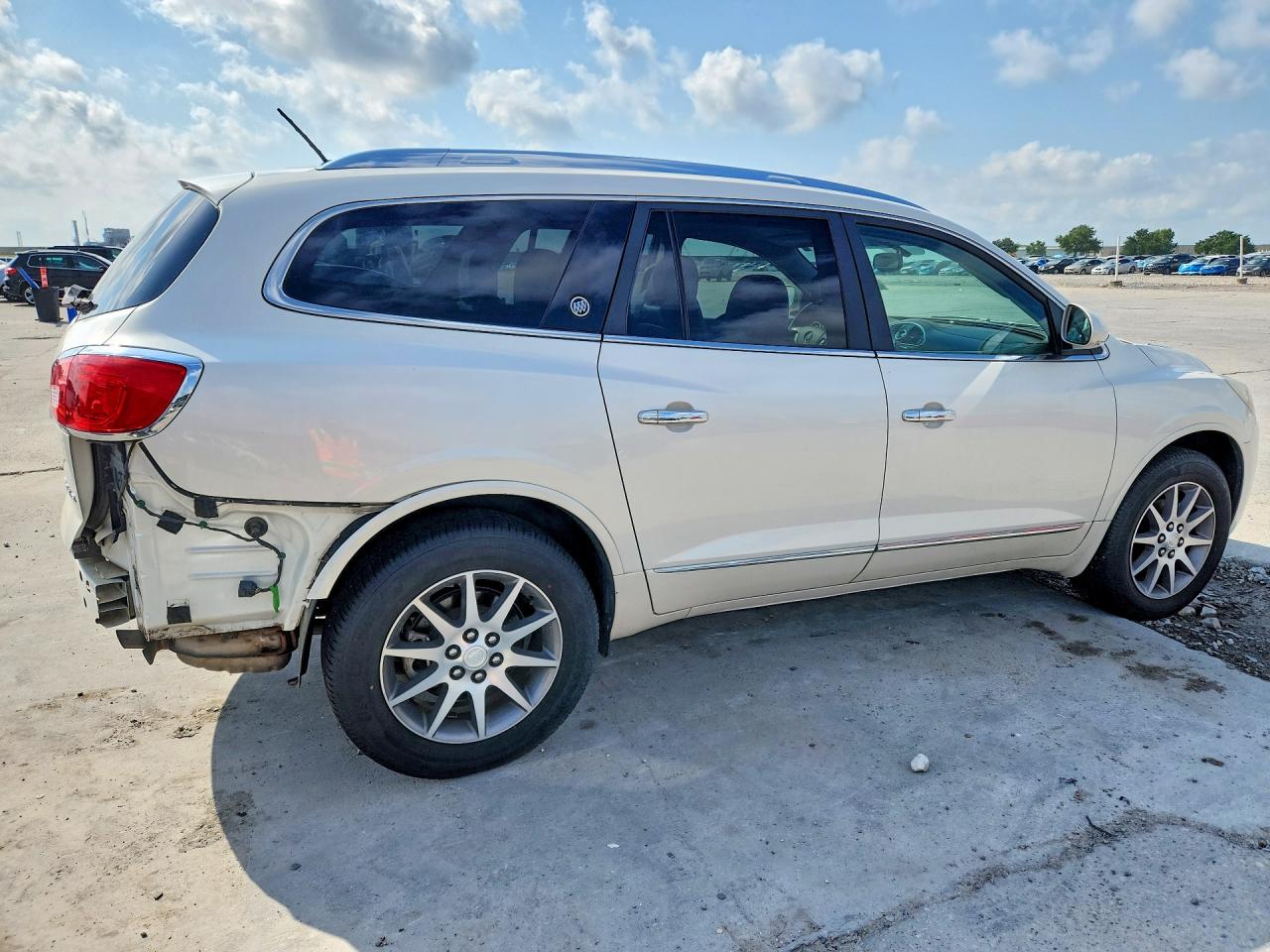 2014 Buick Enclave Белый vin: 5GAKRBKD8EJ295751