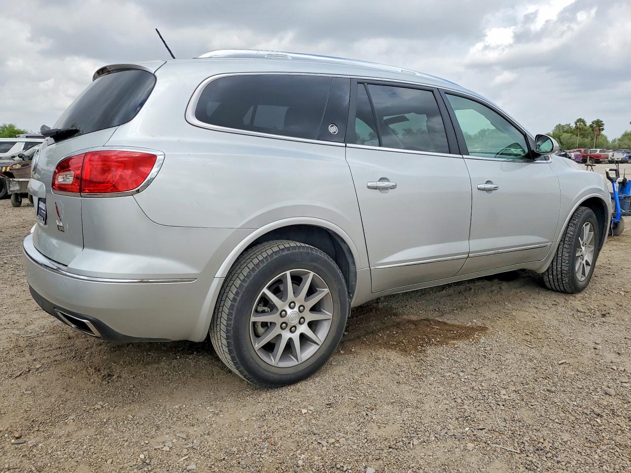 2014 Buick Enclave Silver vin: 5GAKRBKD8EJ301001