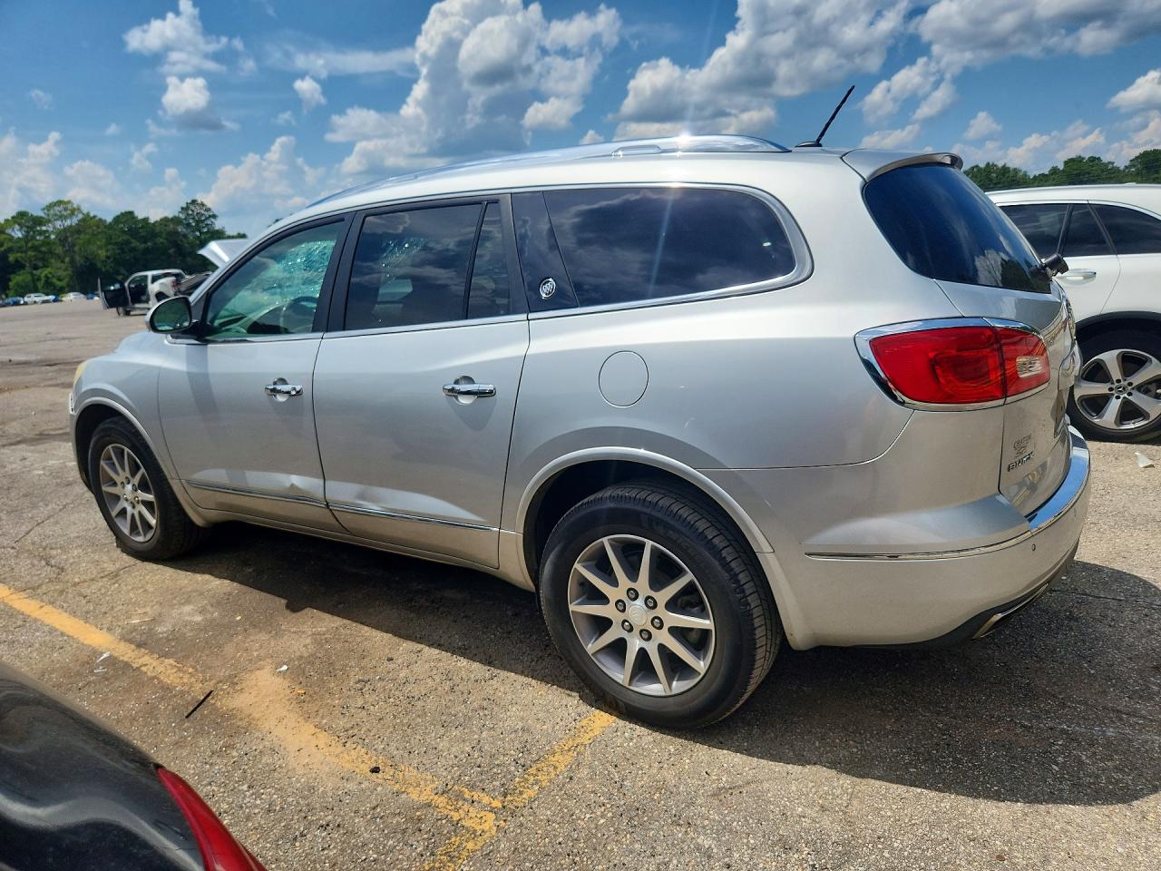 2015 Buick Enclave Серебряный vin: 5GAKRBKD9FJ130096