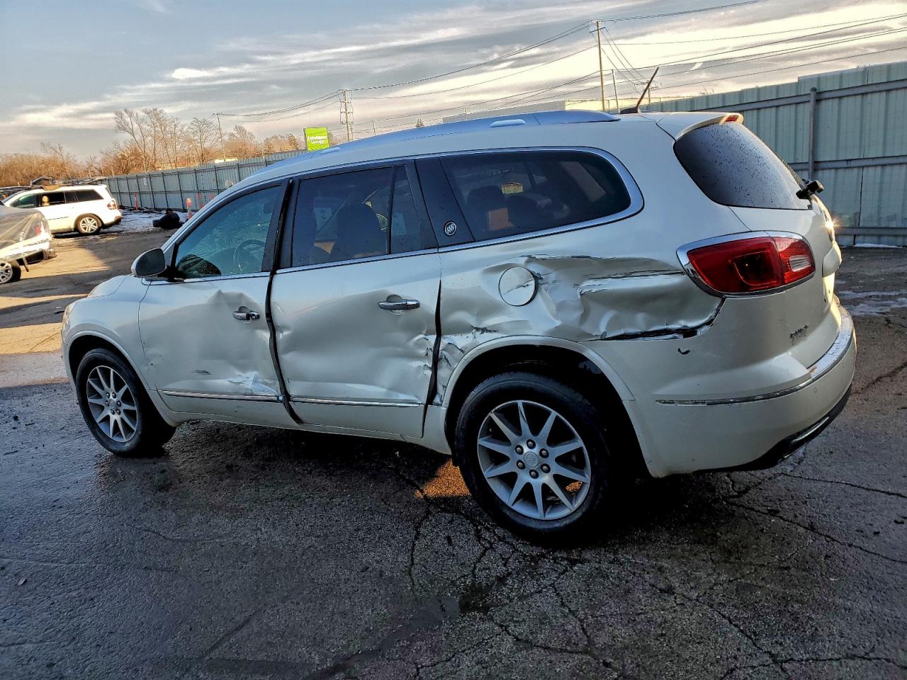 2014 Buick Enclave White vin: 5GAKRBKDXEJ146600