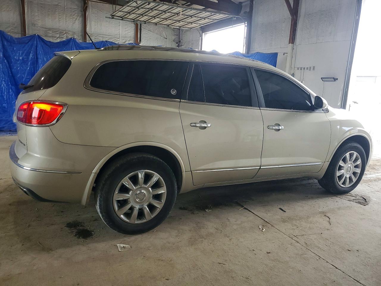 2014 Buick Enclave Silver vin: 5GAKRBKDXEJ210523