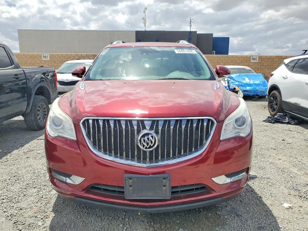 2015 Buick Enclave Red vin: 5GAKRBKDXFJ345275