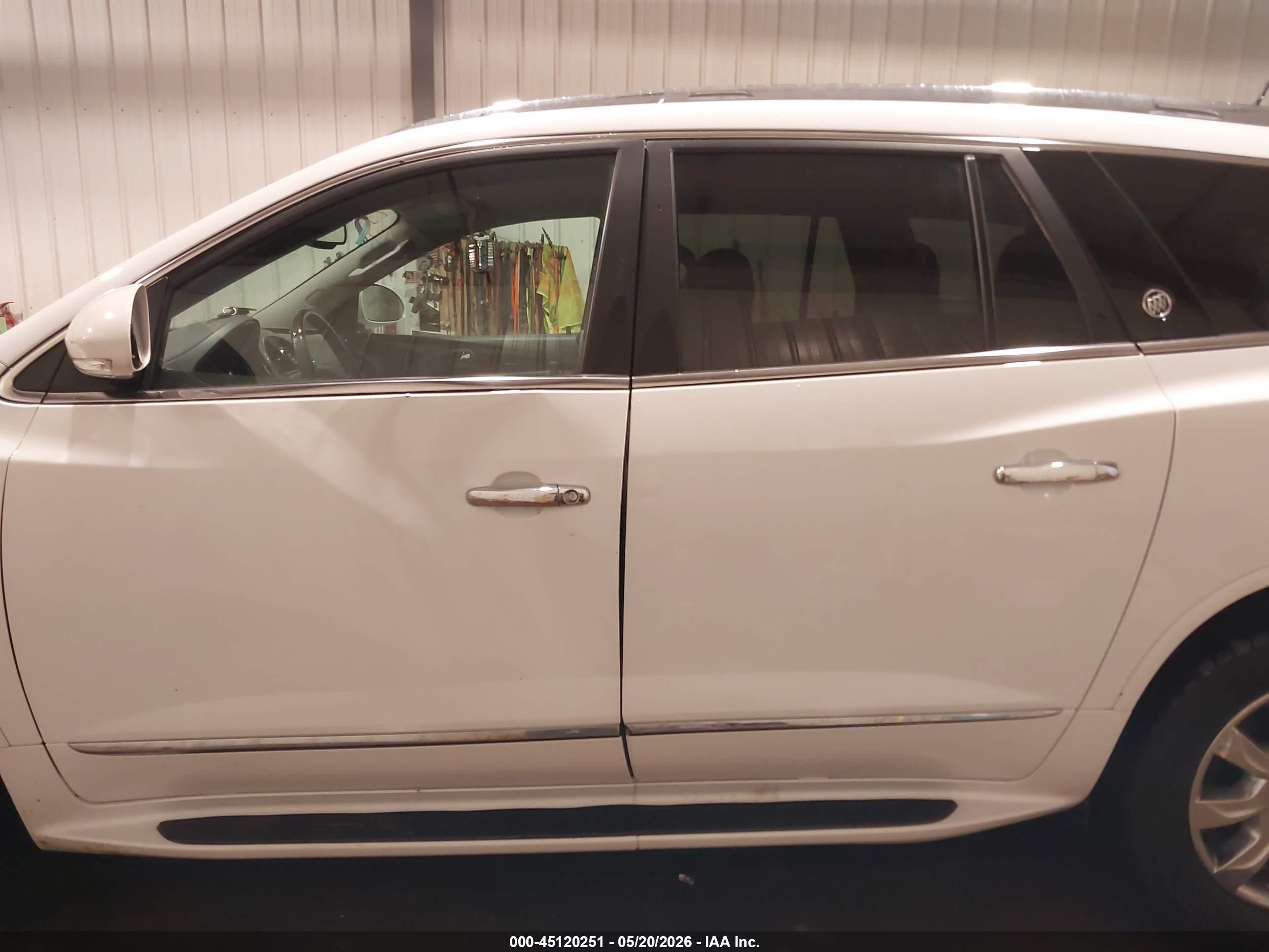 2016 Buick Enclave Leather White vin: 5GAKRBKDXGJ177395