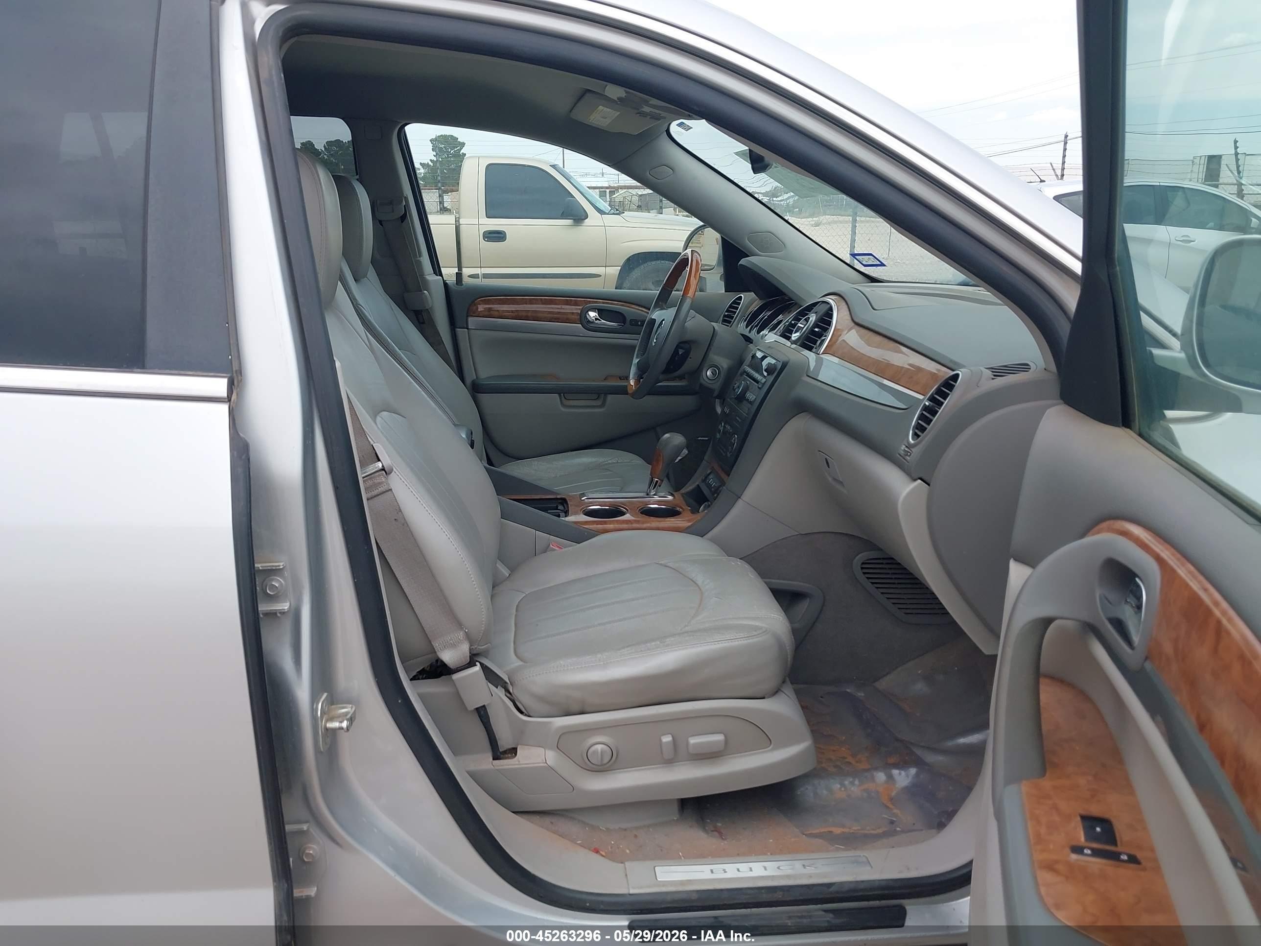 2011 Buick Enclave 2xl Silver vin: 5GAKRCED0BJ101842