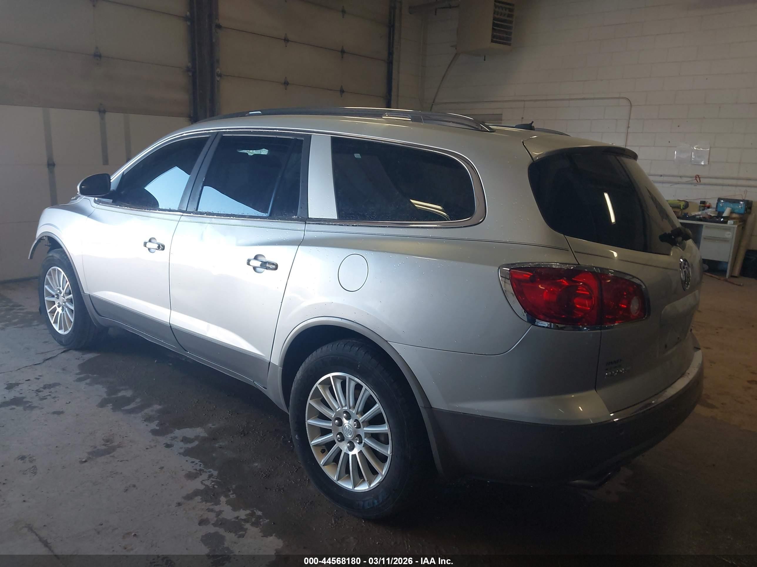 2012 Buick Enclave Leather Silver vin: 5GAKRCED0CJ102281