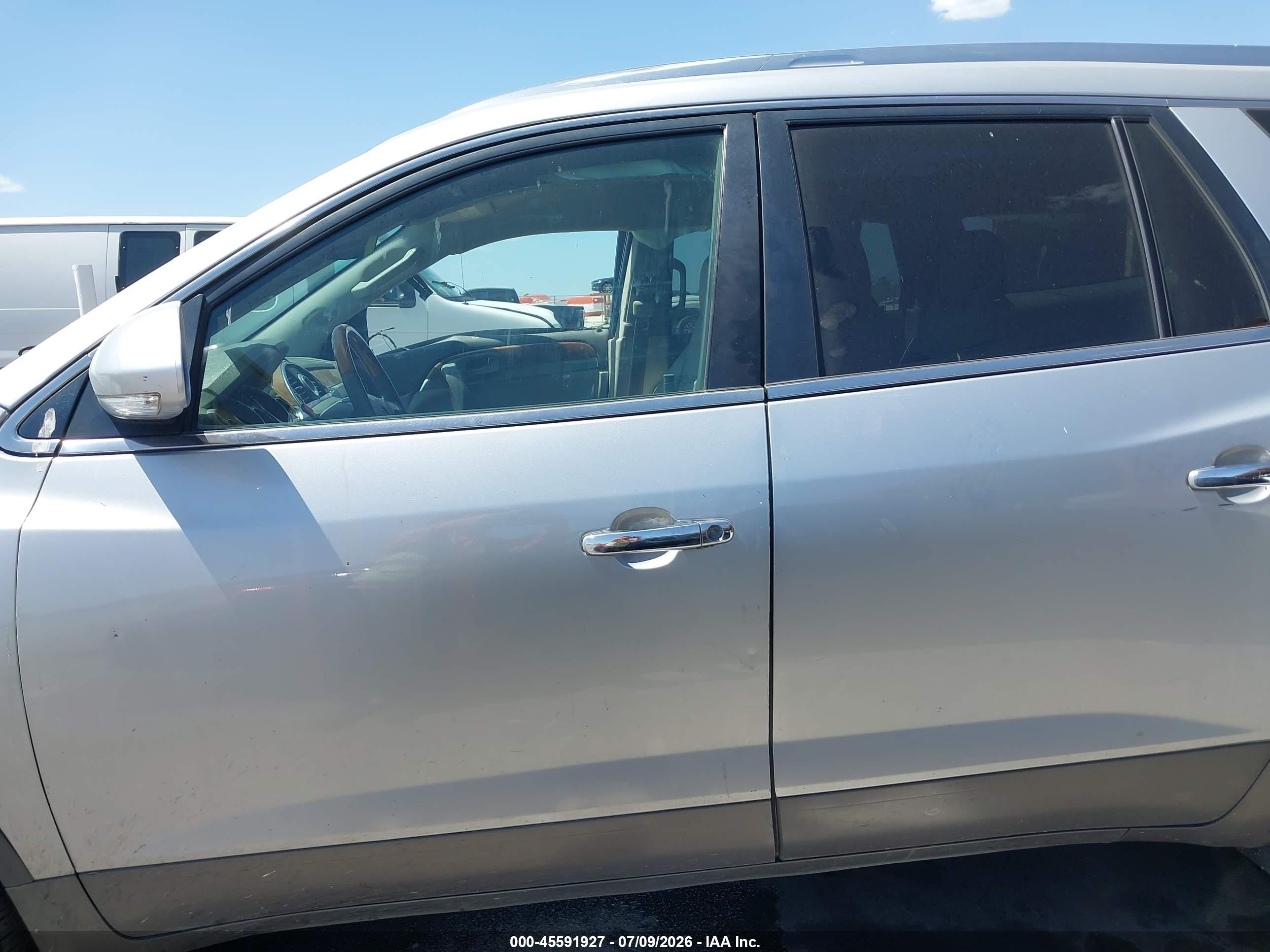 2012 Buick Enclave Leather Silver vin: 5GAKRCED0CJ215826