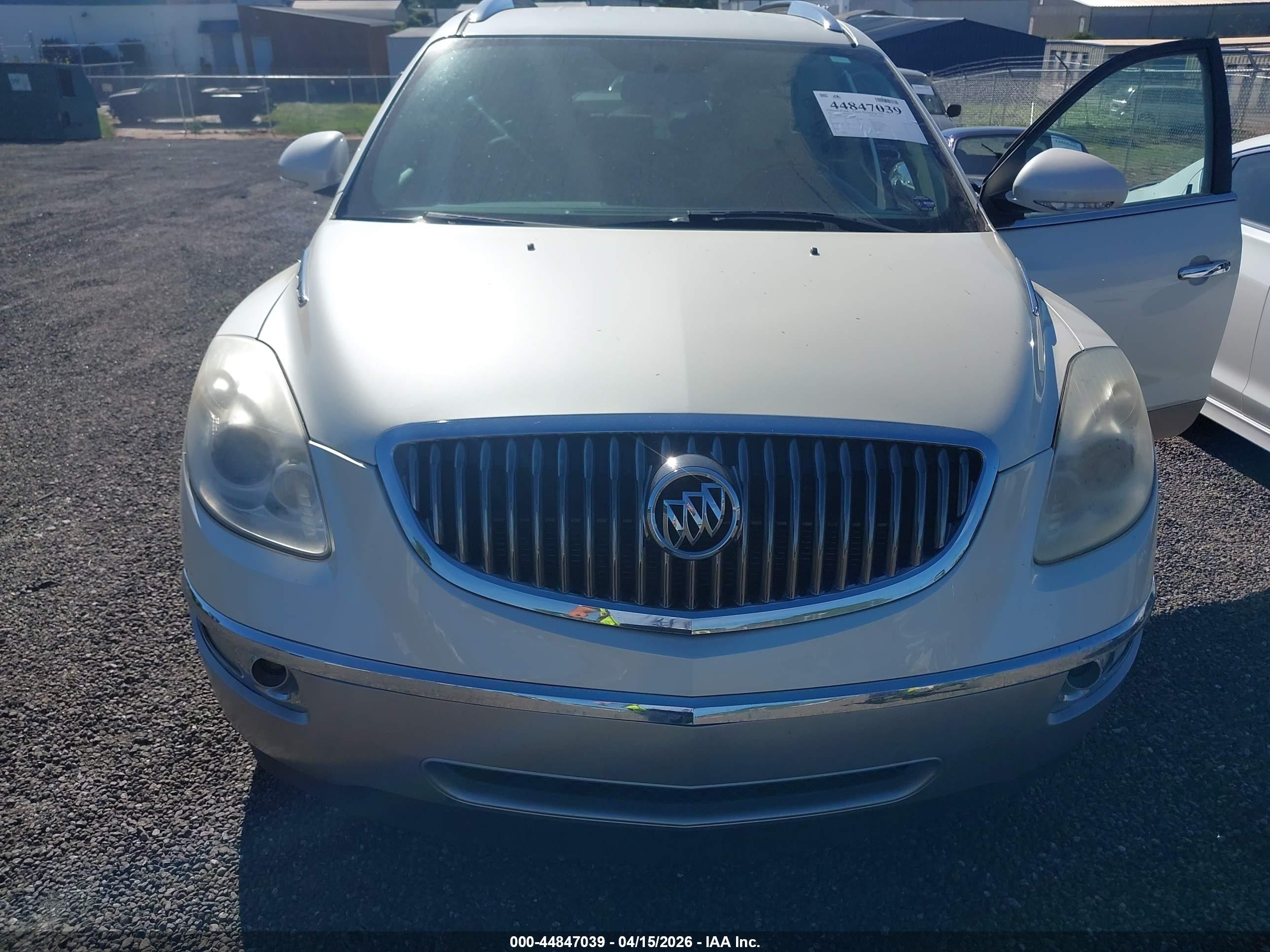 2012 Buick Enclave Leather White vin: 5GAKRCED0CJ321628