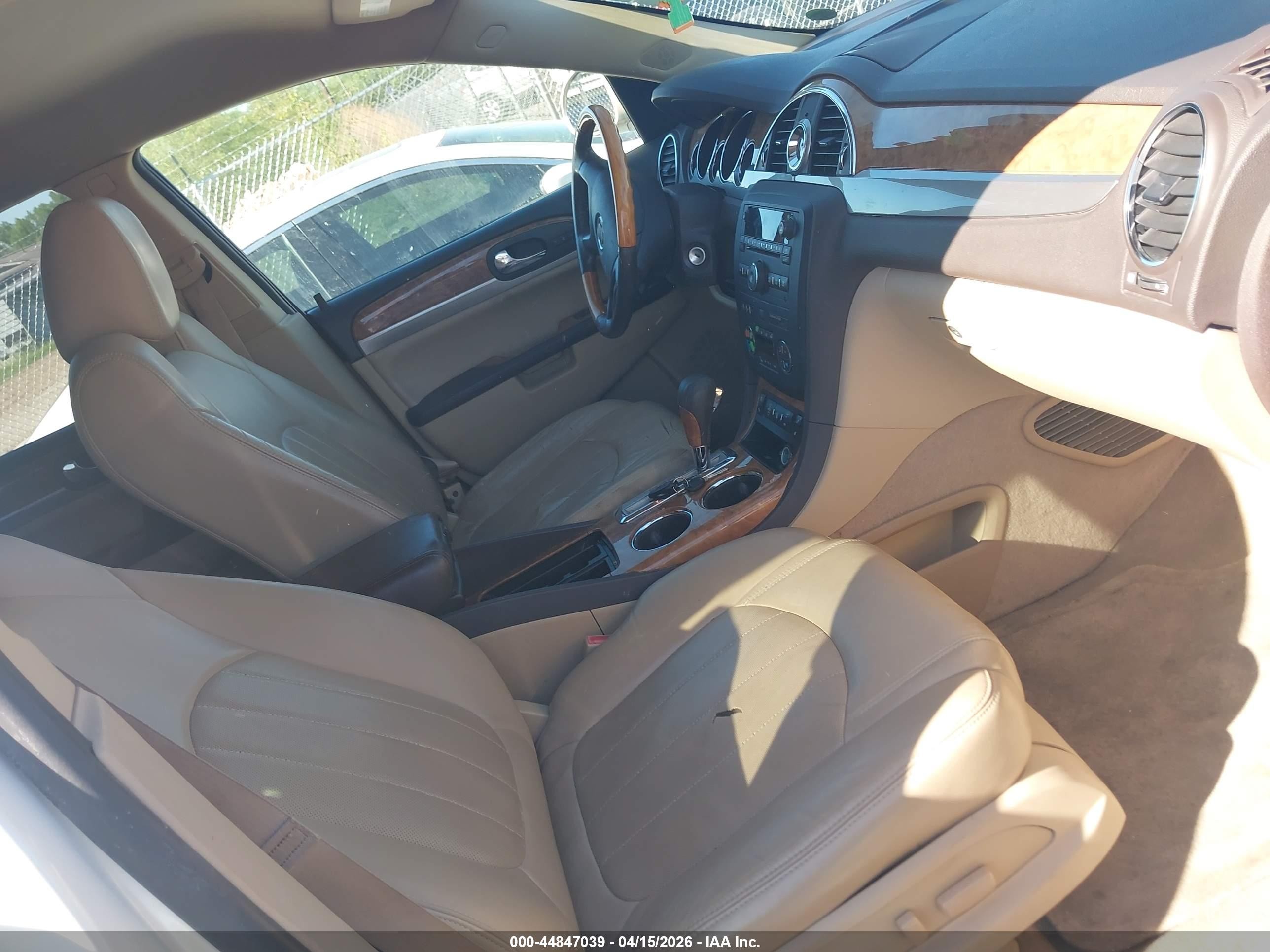 2012 Buick Enclave Leather White vin: 5GAKRCED0CJ321628