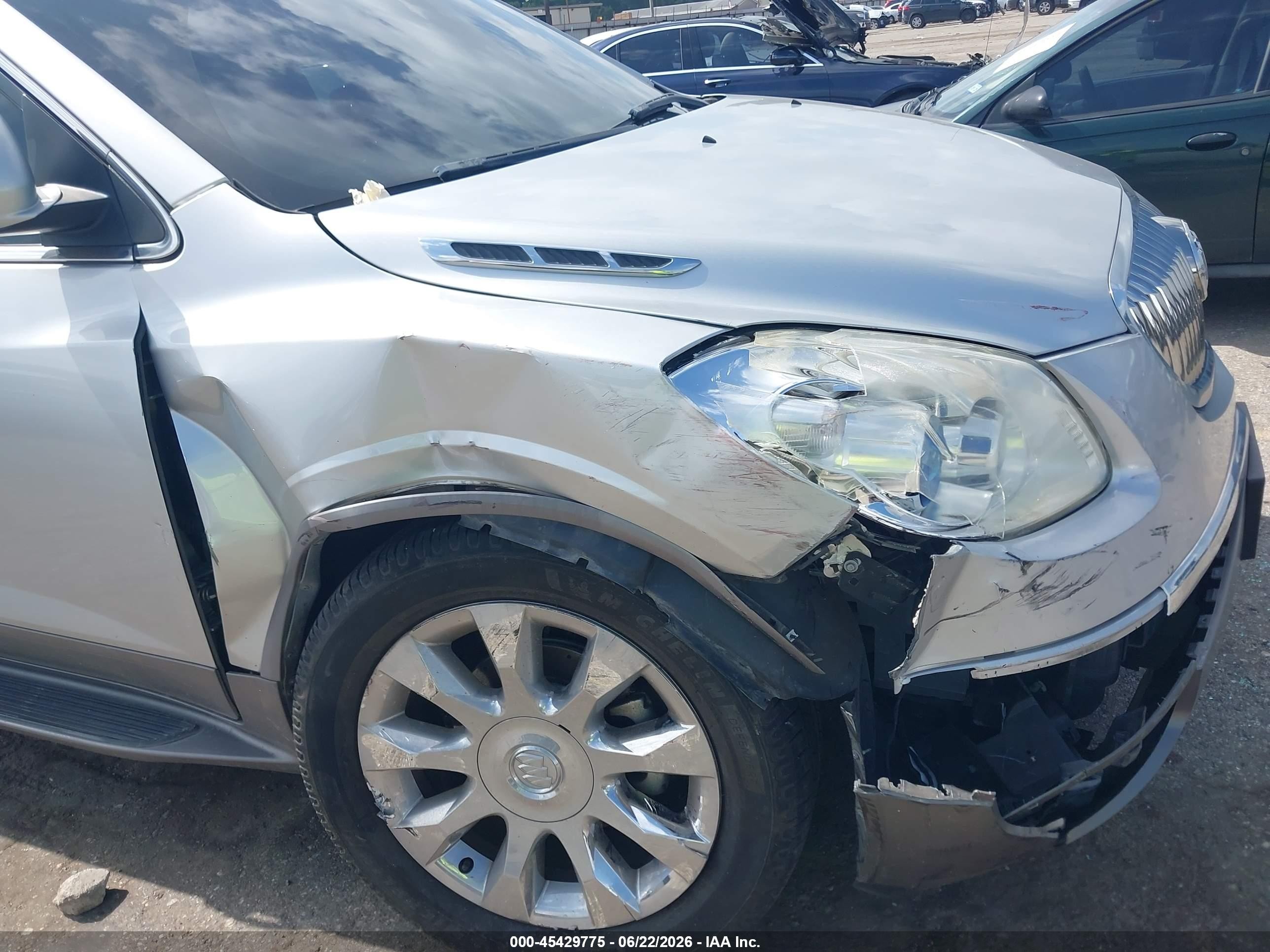 2011 Buick Enclave 2xl Silver vin: 5GAKRCED2BJ213008