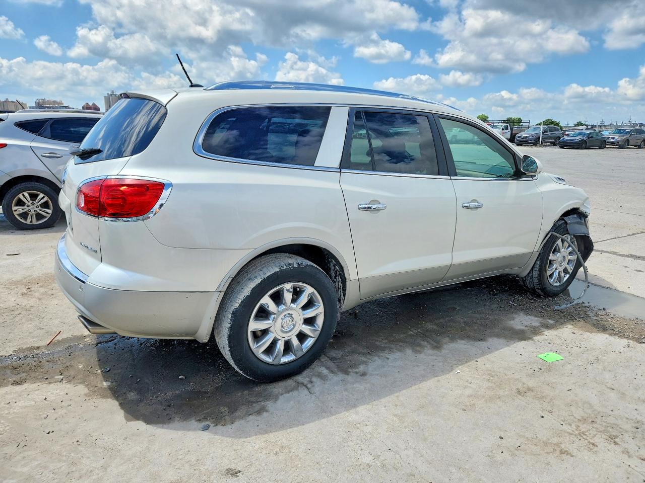 2012 Buick Enclave White vin: 5GAKRCED2CJ235303