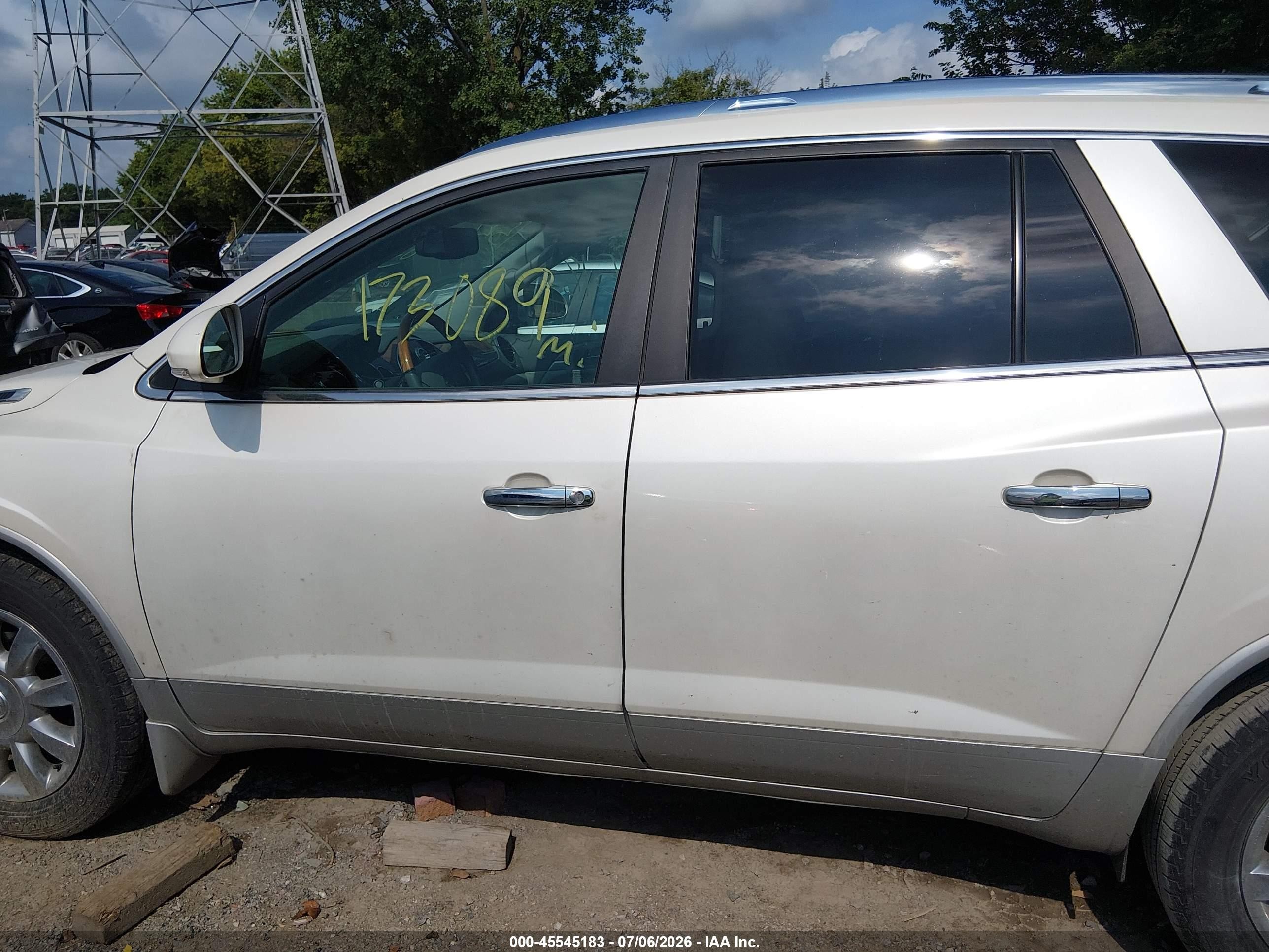 2012 Buick Enclave Leather White vin: 5GAKRCED3CJ126560