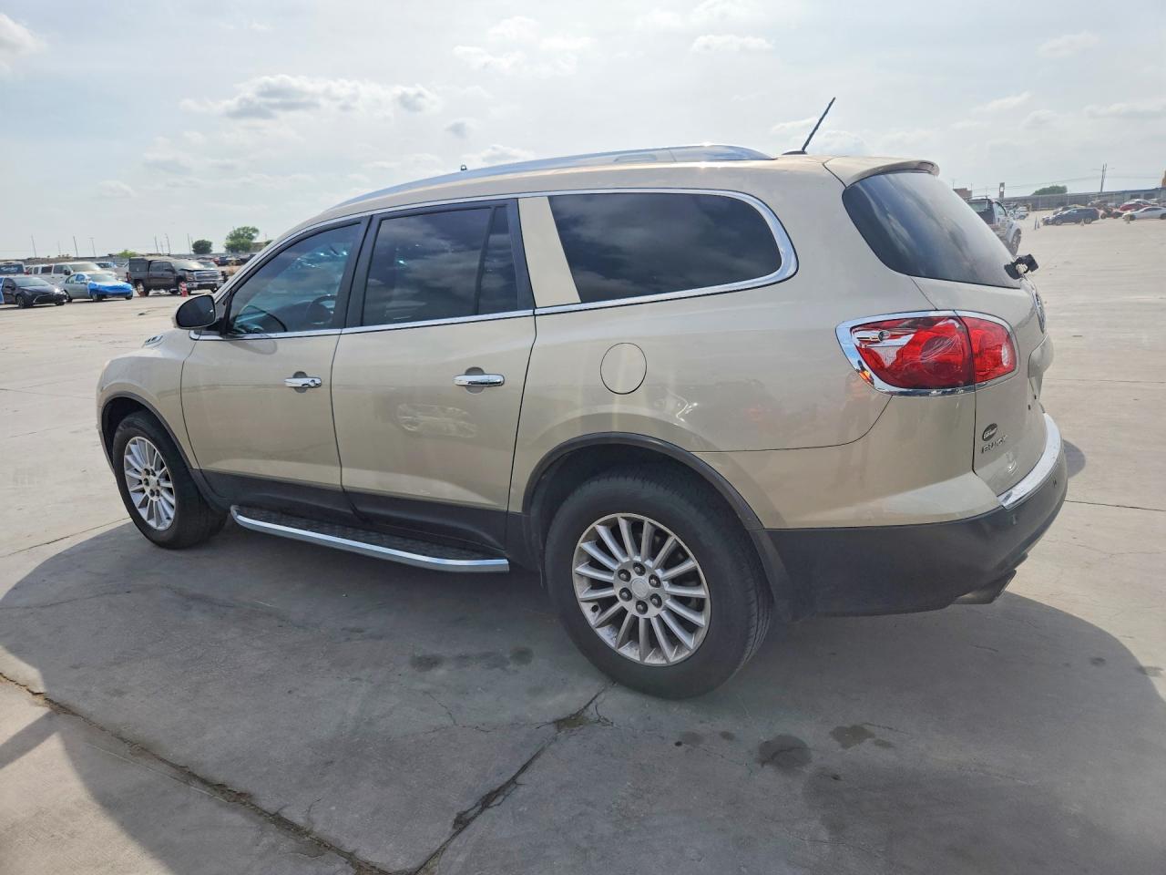 2012 Buick Enclave Beige vin: 5GAKRCED3CJ302359